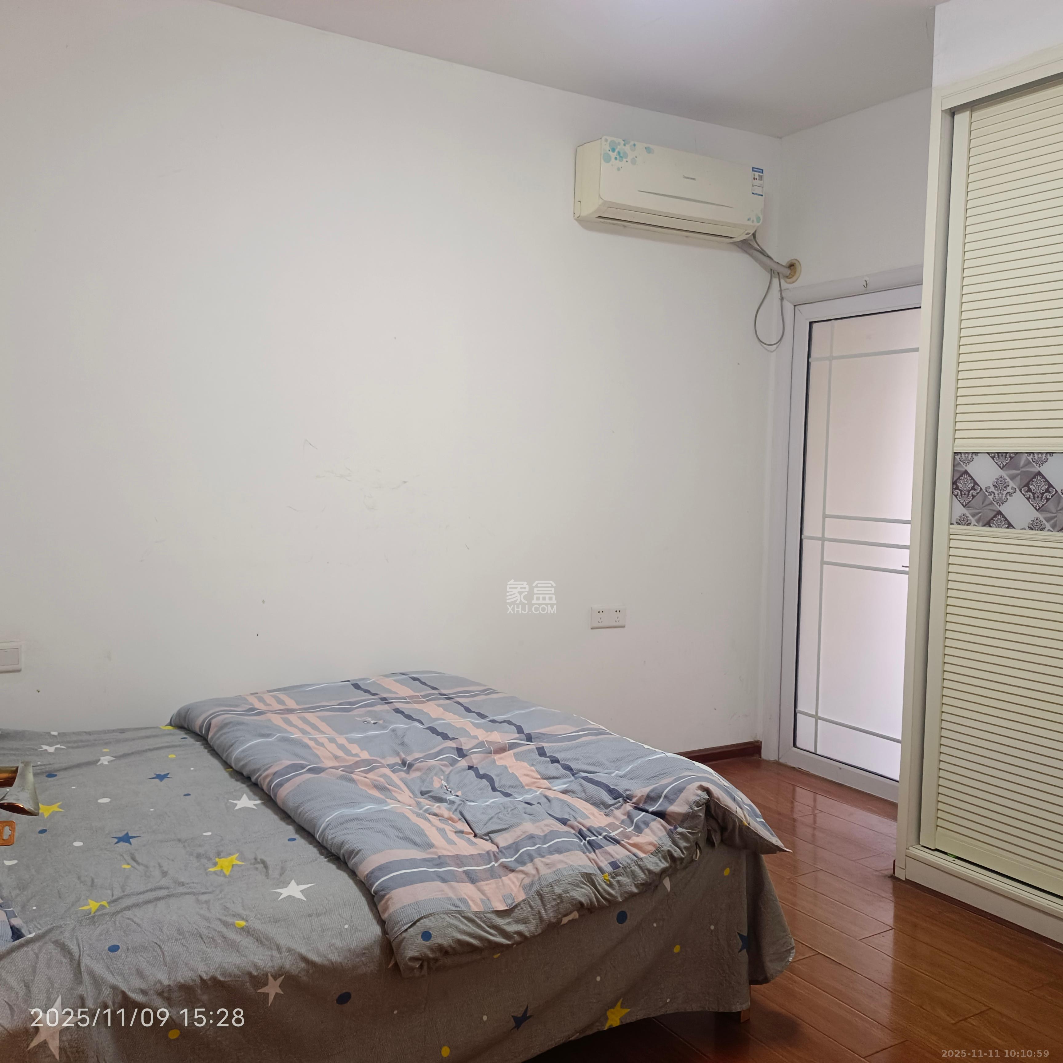 奥莱名邸  1室2厅1卫    1600.0元/月