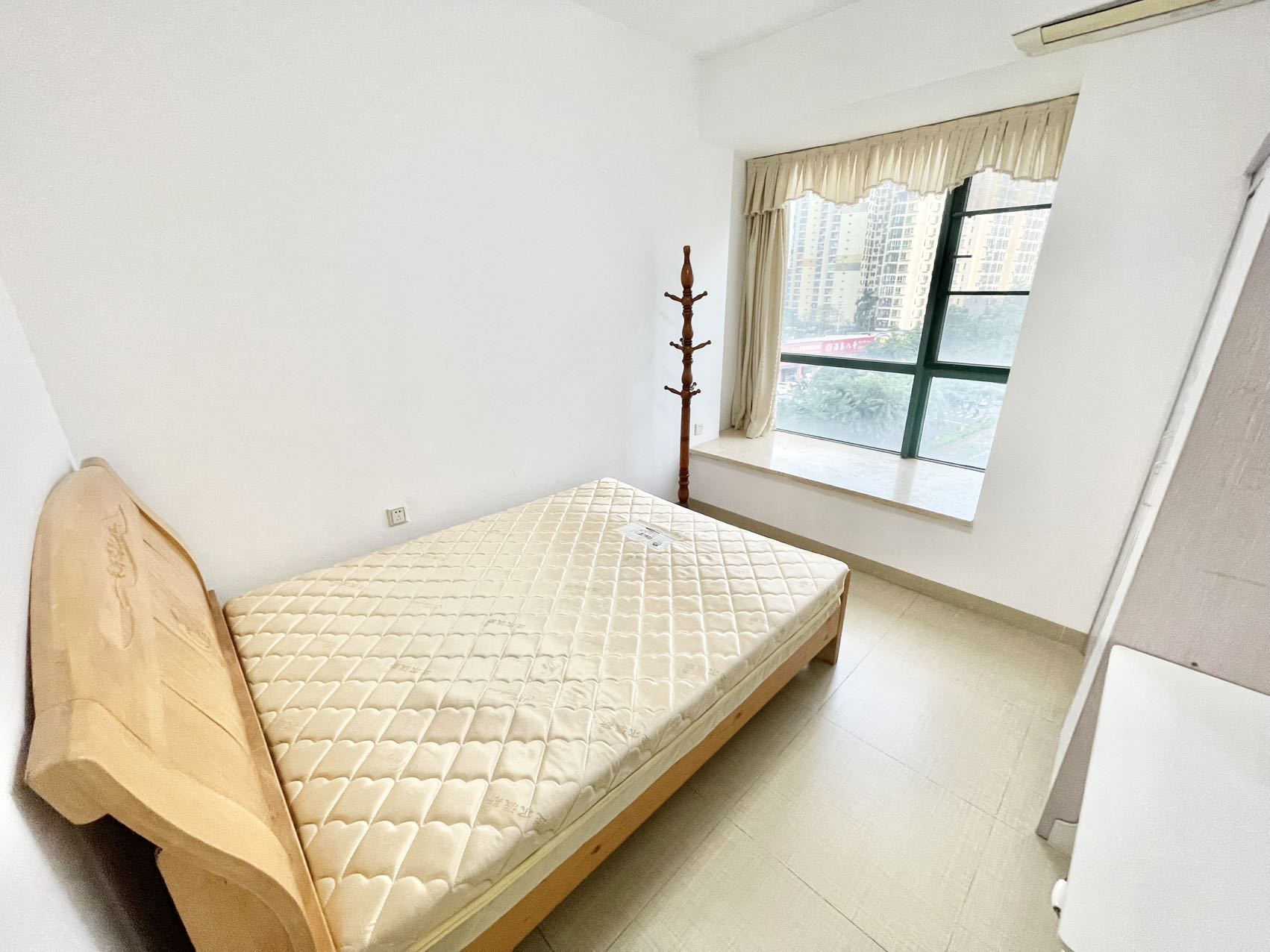 祥阁深蓝湾  3室2厅1卫    2500.0元/月室内图