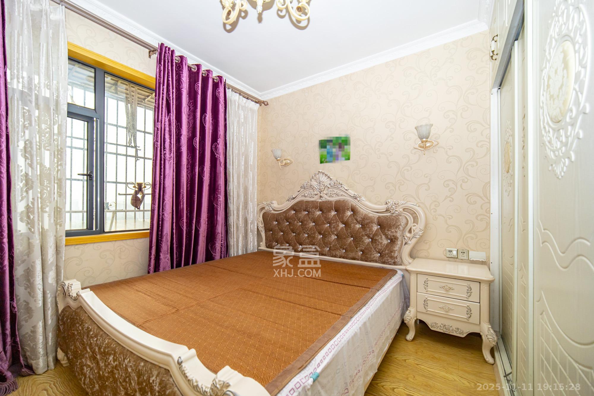 悦湖山  4室2厅1卫    65.0万卧室