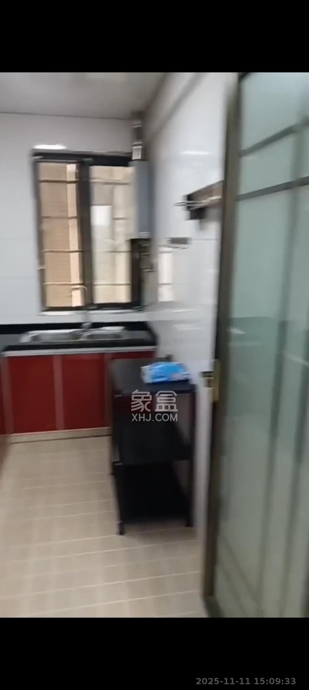 麓枫和苑  2室2厅1卫    2400.0元/月室内图