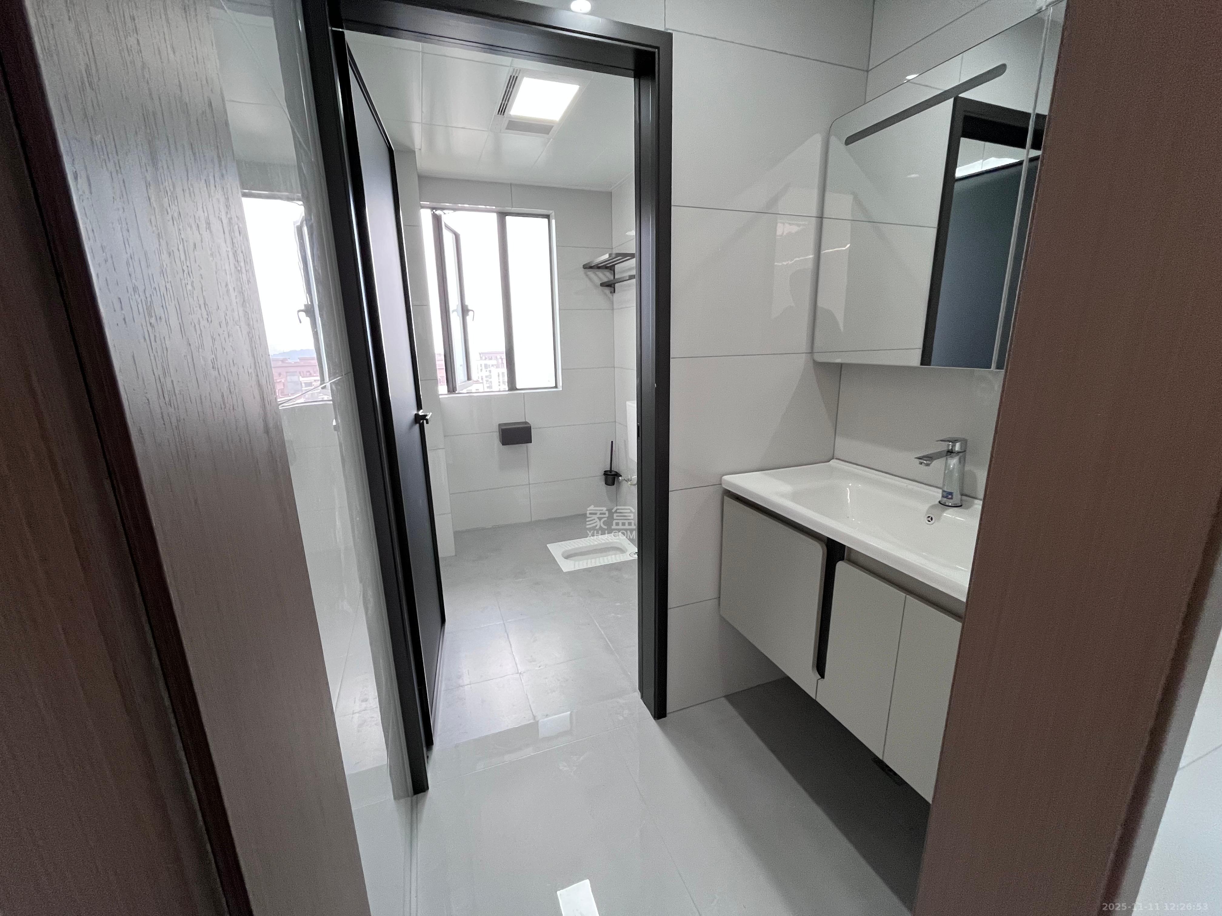 桥头家园二期(桥头家苑二期) 3室2厅1卫 2200.0元/月 桥头家园二期(桥头家苑二期) 3室2厅1卫 2200.0元/月室内图