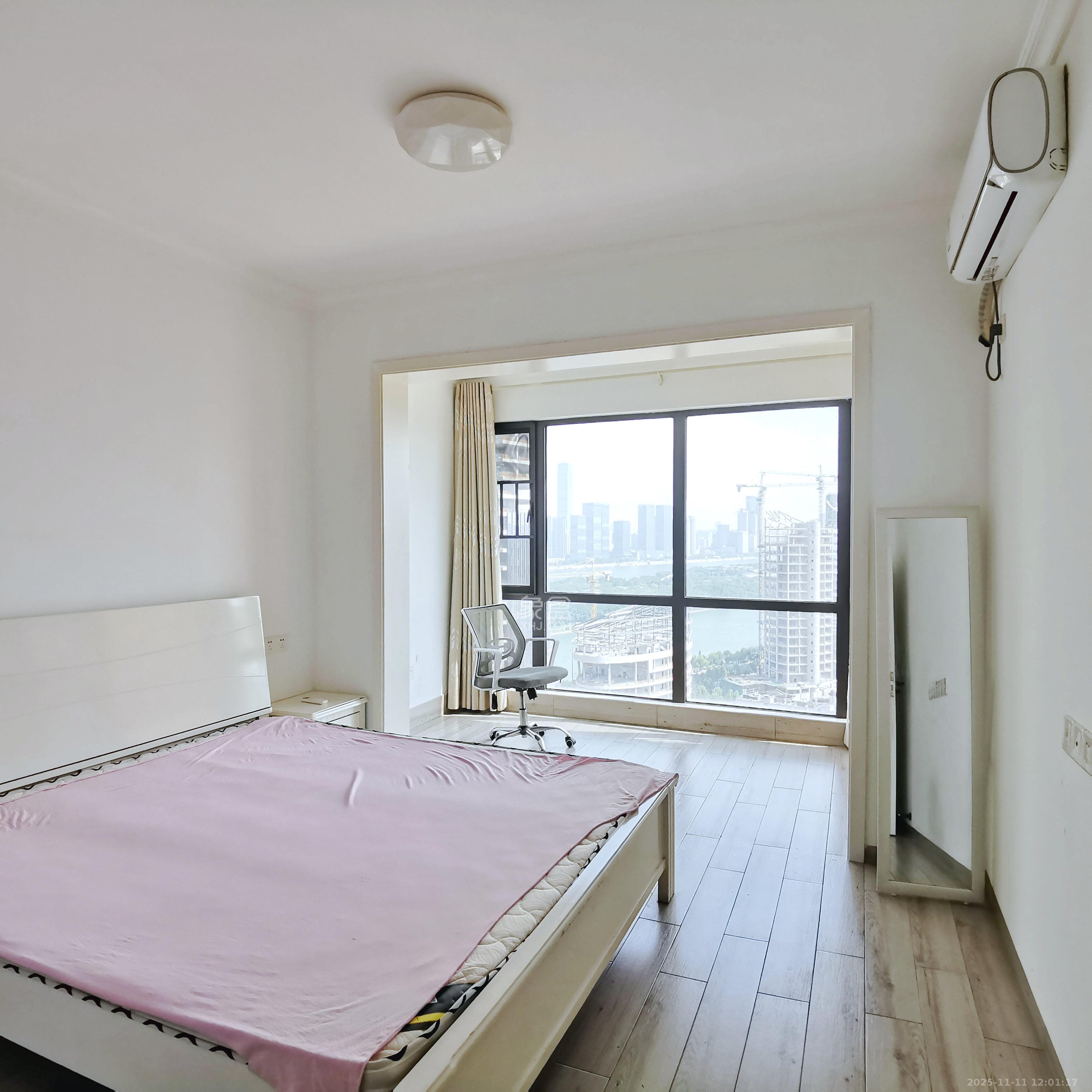 保利西海岸B区  2室2厅1卫    2800.0元/月室内图