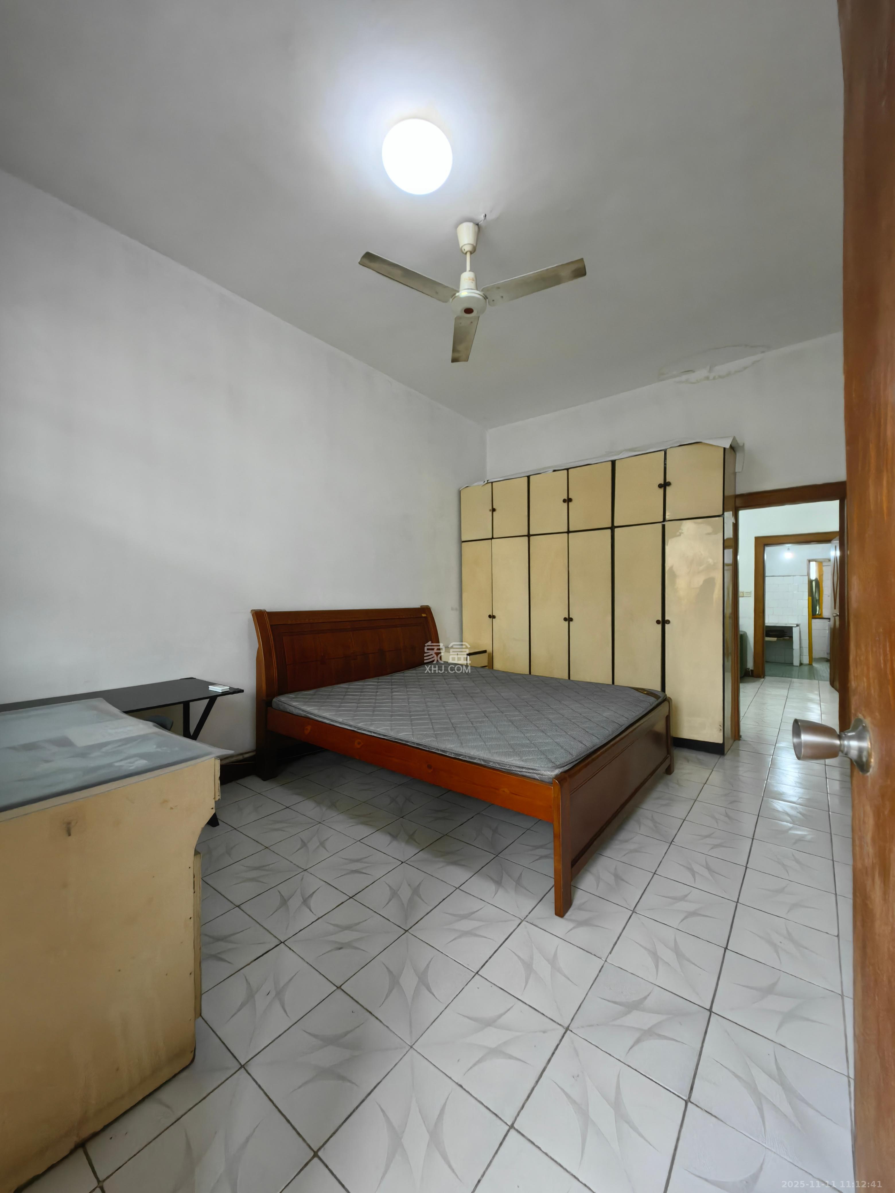 开福寺路职工宿舍  2室1厅1卫    1300.0元/月