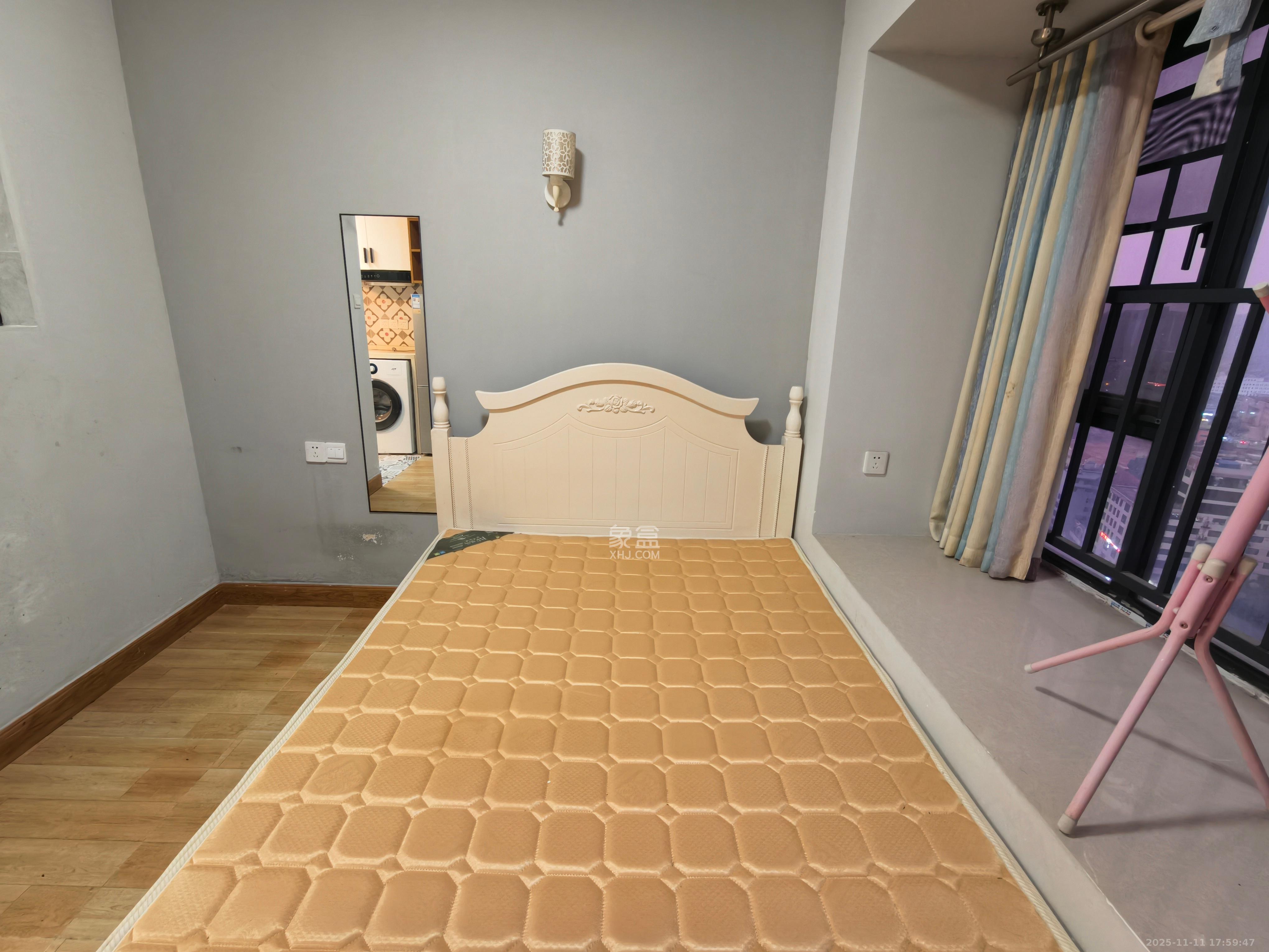 好莱城（弘德西街）  1室1厅1卫    1200.0元/月室内图