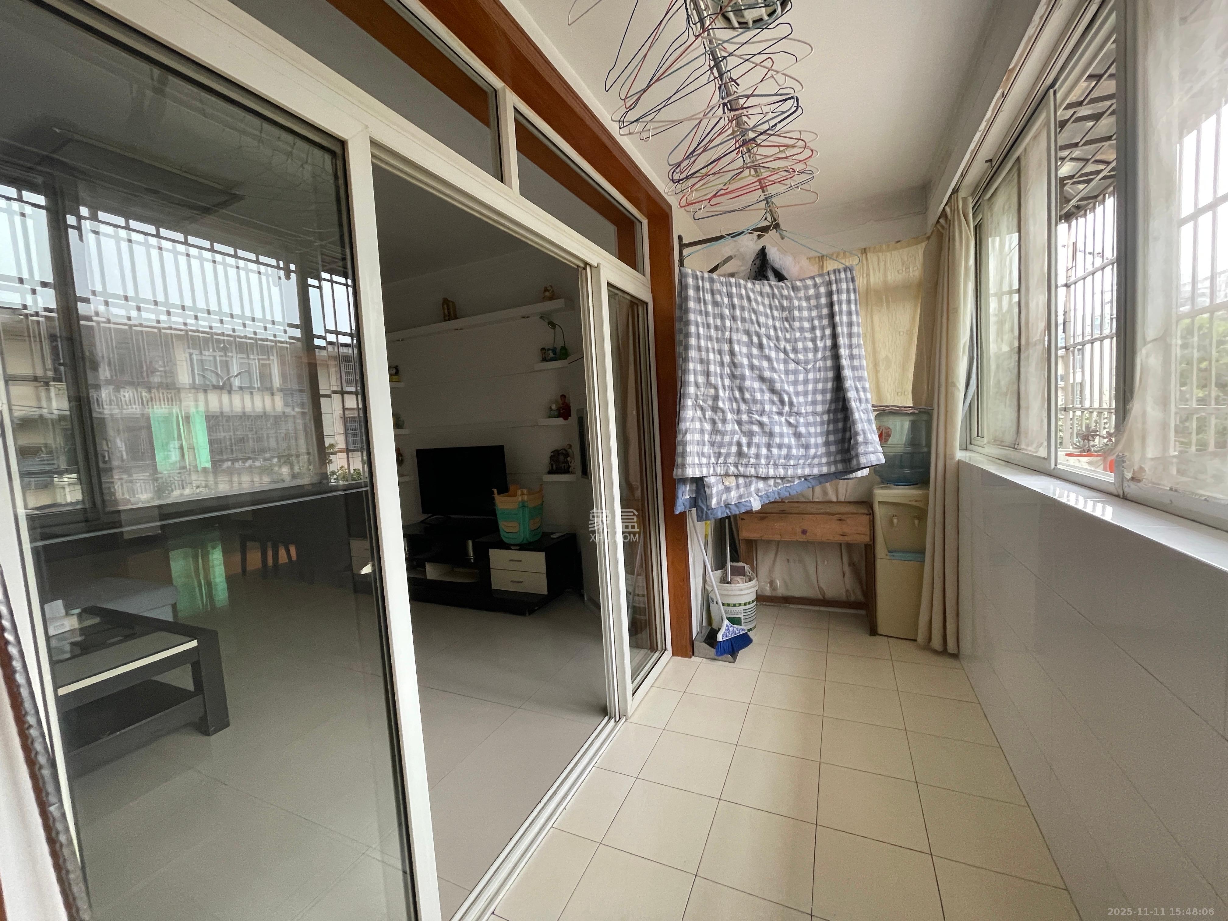 湖开小区（湖南开关厂宿舍）/南大桥社区  1室2厅1卫    1500.0元/月室内图