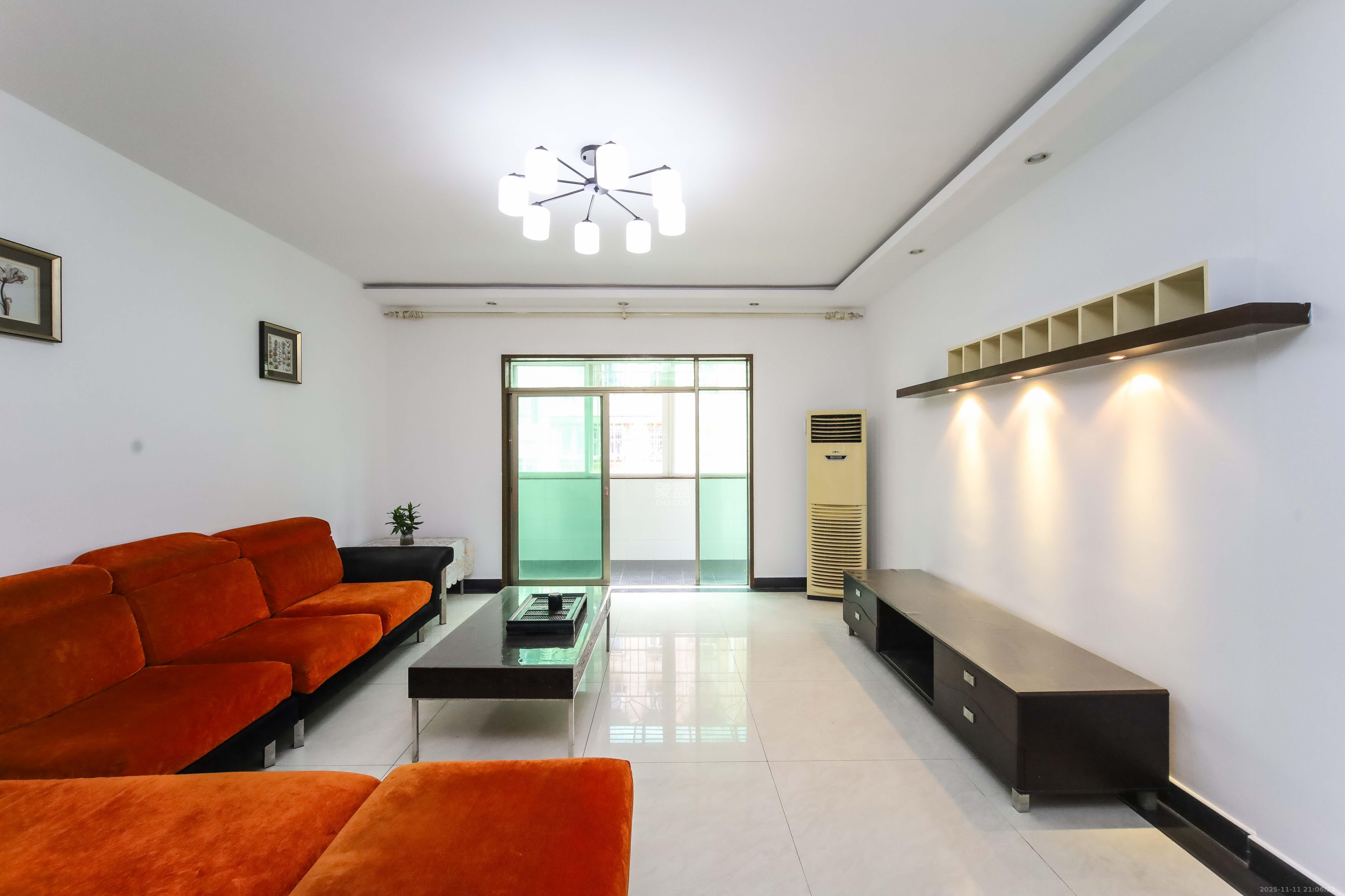 长沙市邮政宿舍(古汉邮局宿舍) 4室2厅2卫 92.8万 长沙市邮政宿舍(古汉邮局宿舍) 4室2厅2卫 92.8万客厅