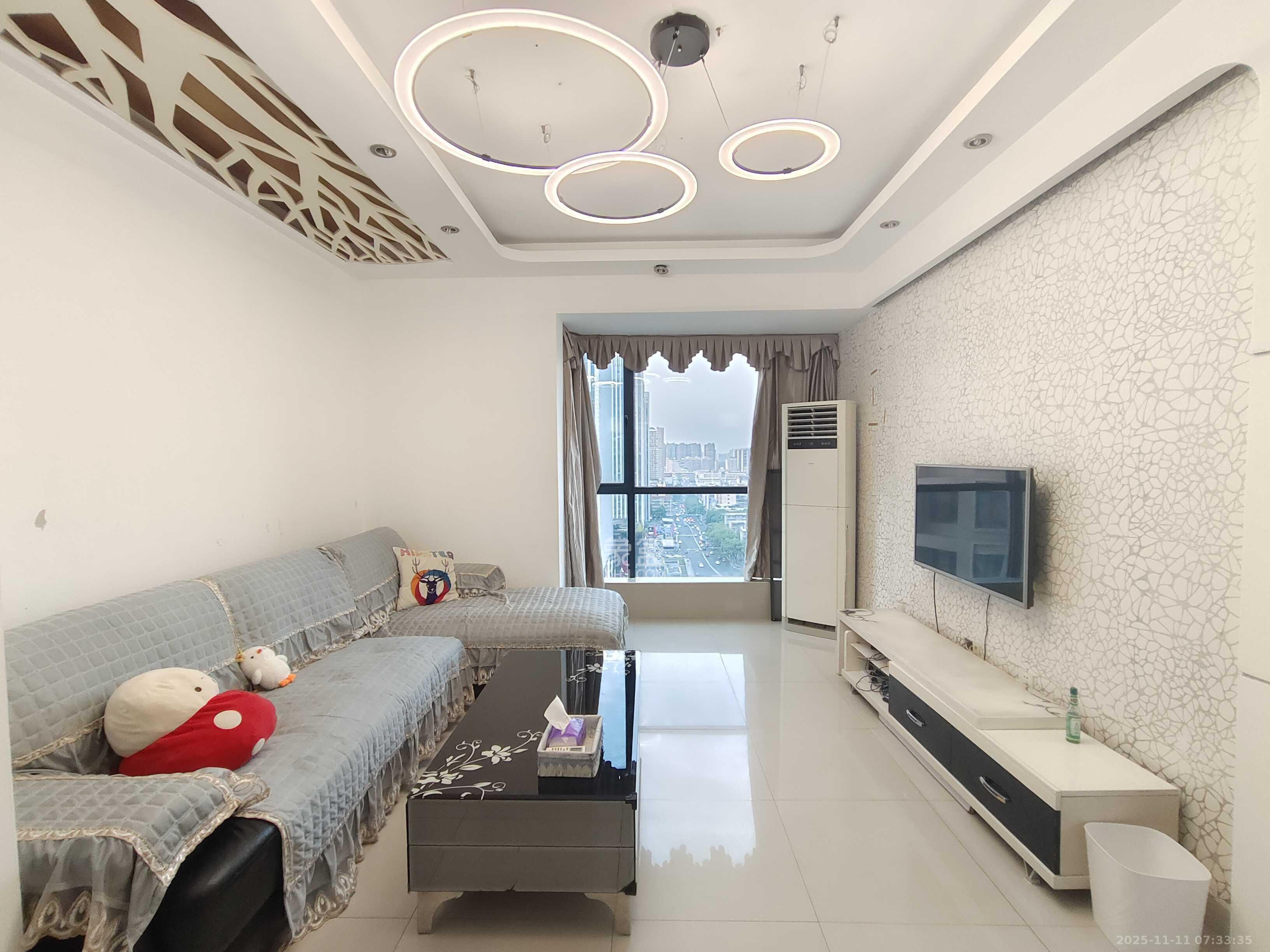 融圣国际  2室1厅1卫    2700.0元/月