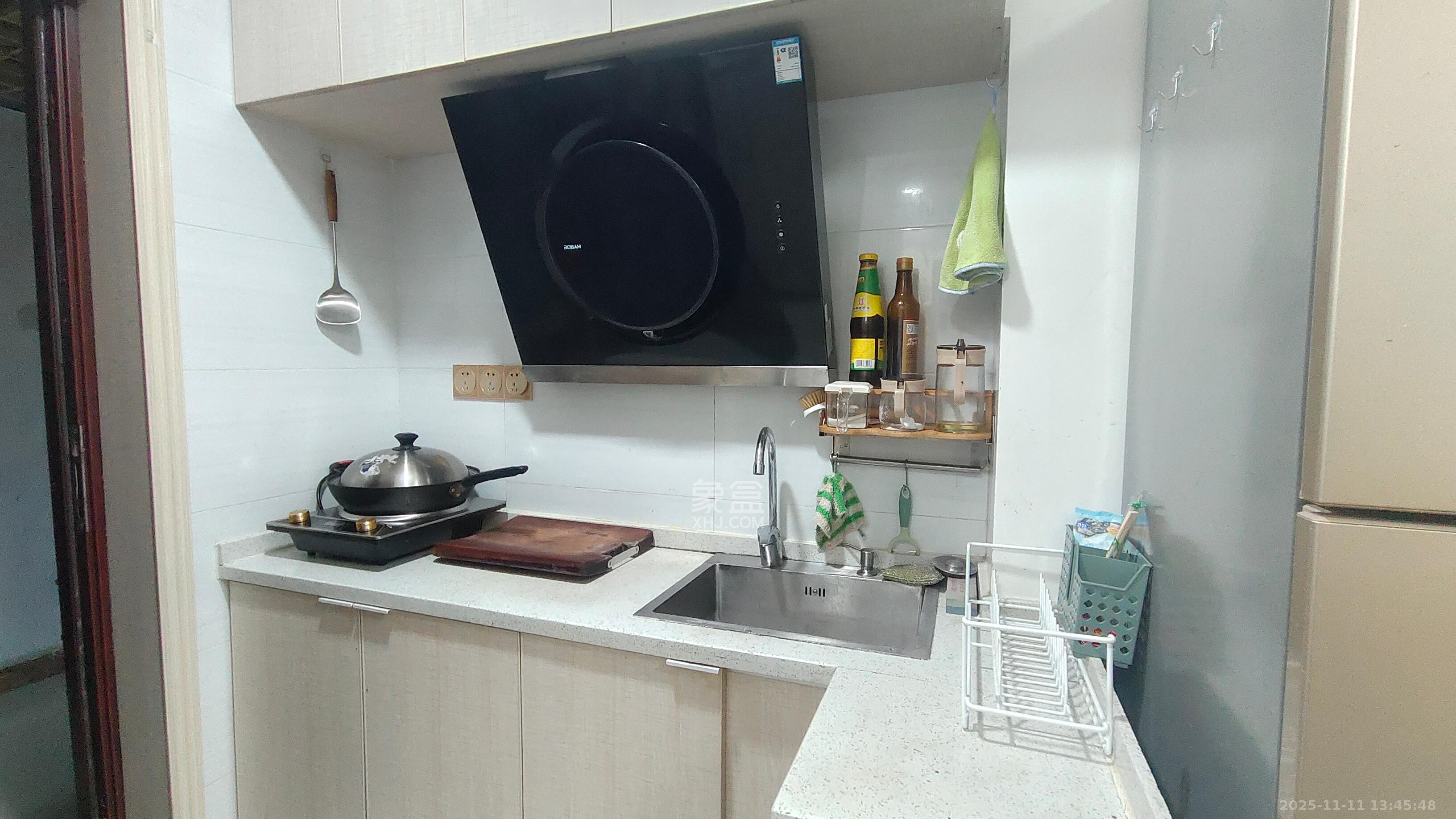 海德公园 1室1厅1卫 1300.0元/月 海德公园 1室1厅1卫 1300.0元/月室内图