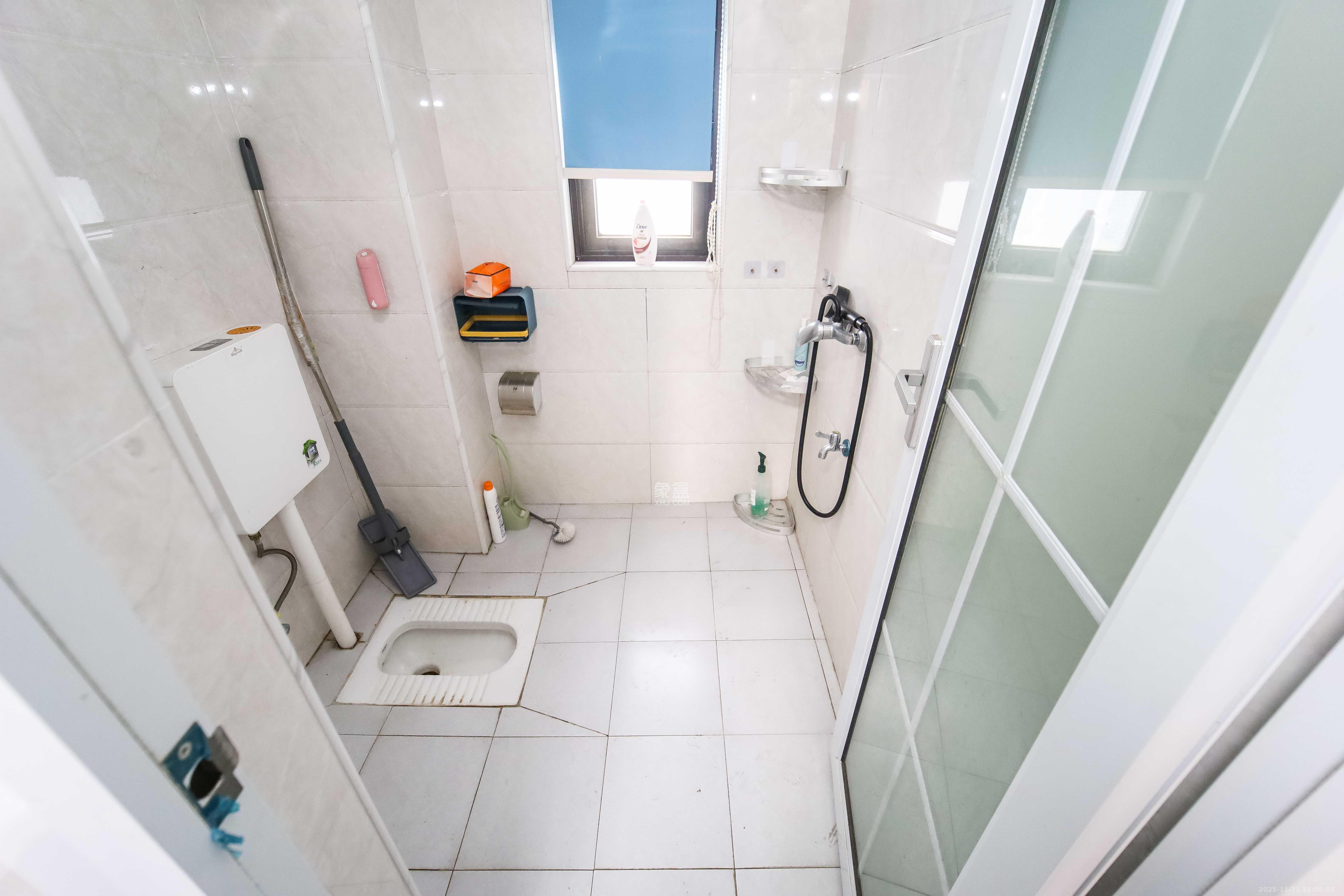 中欣楚天熙苑  3室2厅2卫    95.0万卫生间