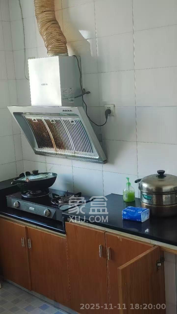 海利科院佳园 3室2厅1卫 2600.0元/月 海利科院佳园 3室2厅1卫 2600.0元/月室内图