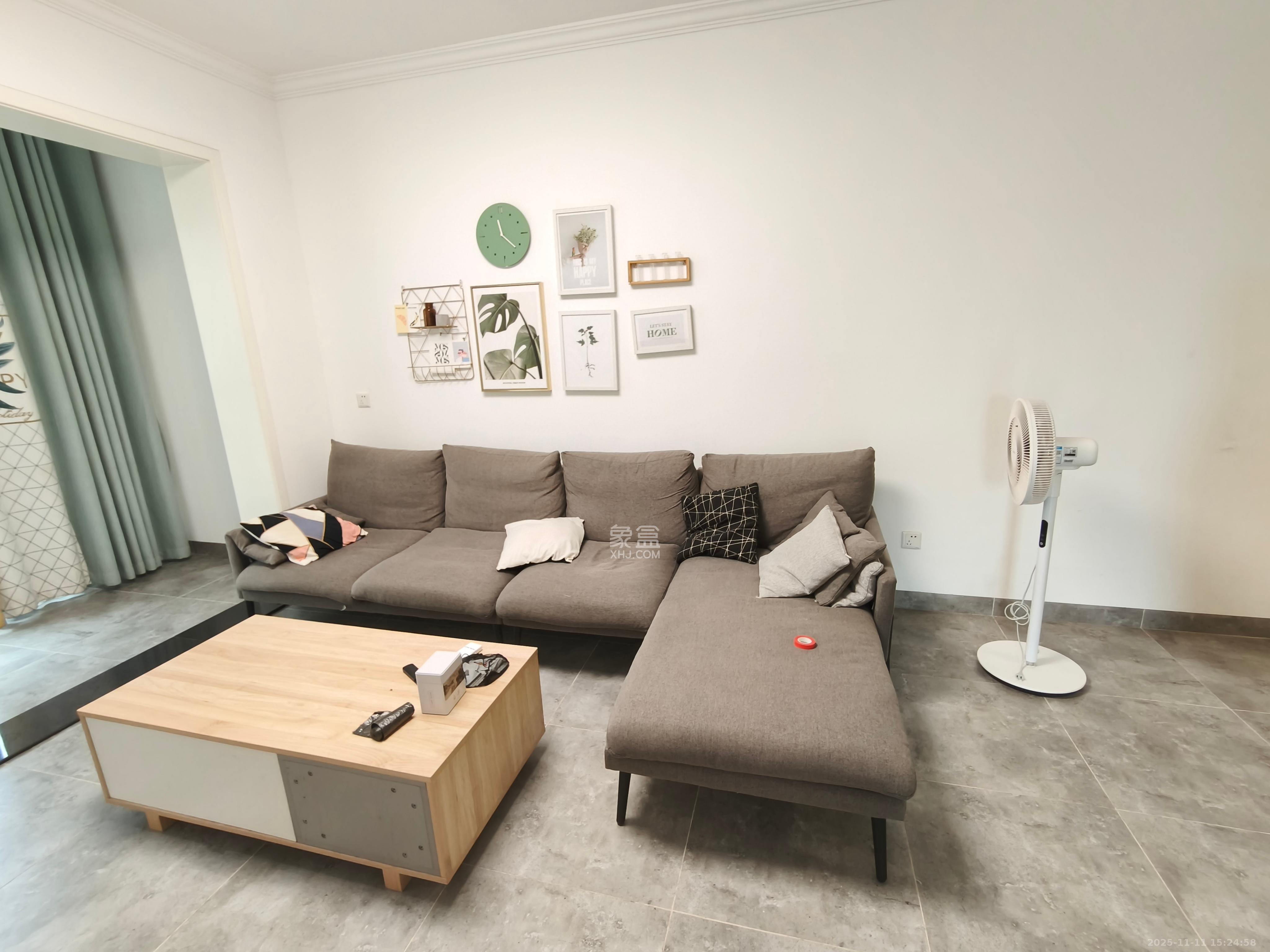 上园商住小区 3室2厅1卫 3200.0元/月 上园商住小区 3室2厅1卫 3200.0元/月室内图