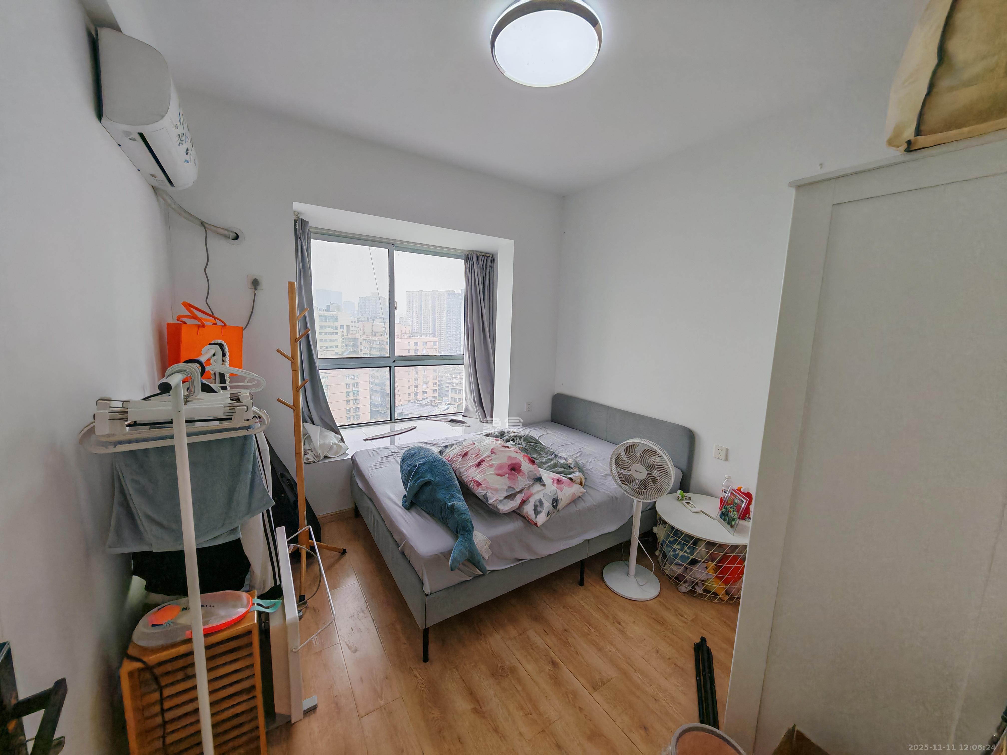 颐美会现代城  1室1厅1卫    3000.0元/月室内图