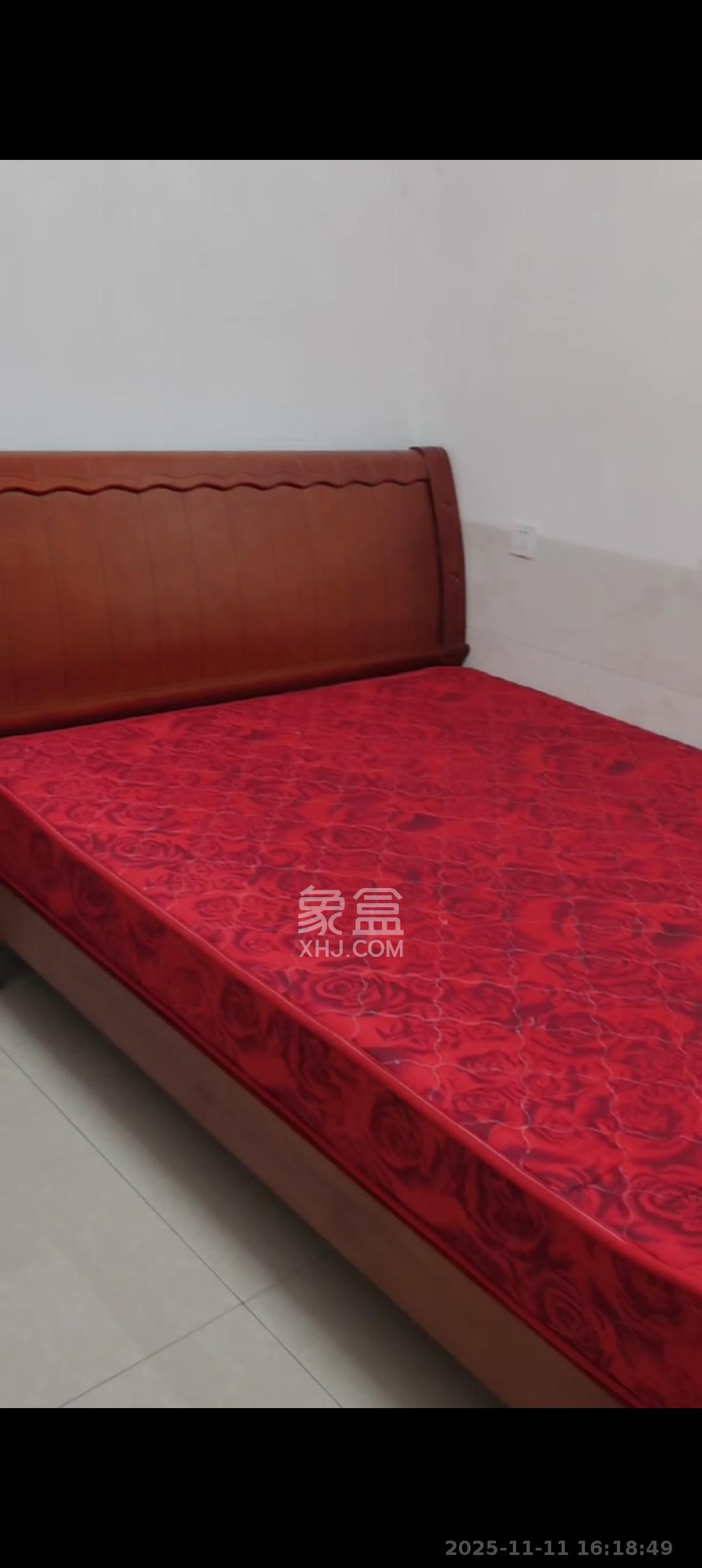 麓枫和苑  1室1厅1卫    1600.0元/月室内图