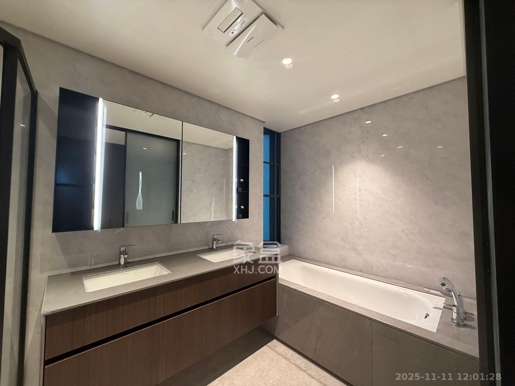 招商蛇口滨江境 4室2厅2卫 13000.0元/月 招商蛇口滨江境 4室2厅2卫 13000.0元/月室内图