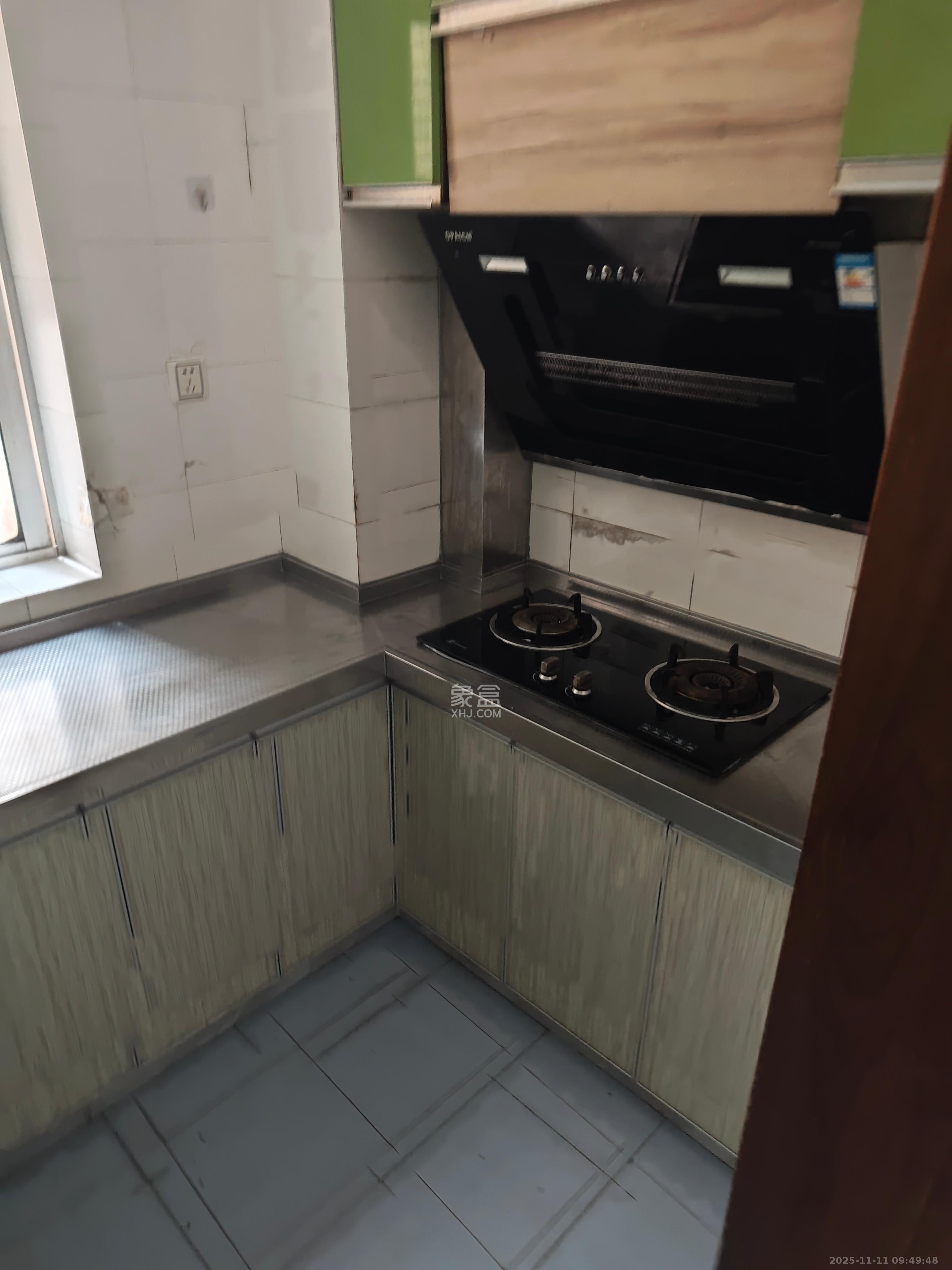 麓谷雅园  2室1厅1卫    2100.0元/月室内图