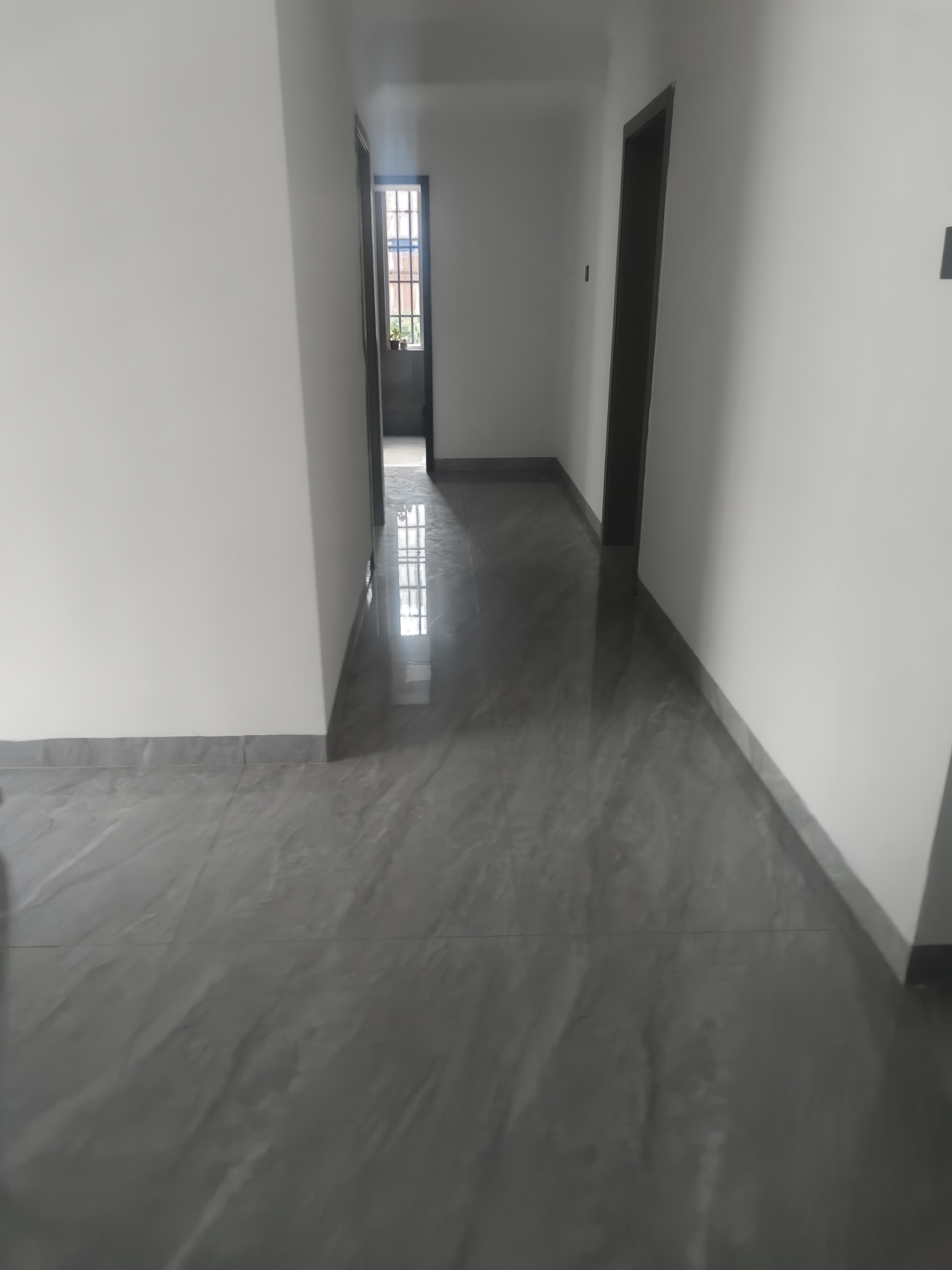 桂花园  3室2厅1卫    1200.0元/月室内图