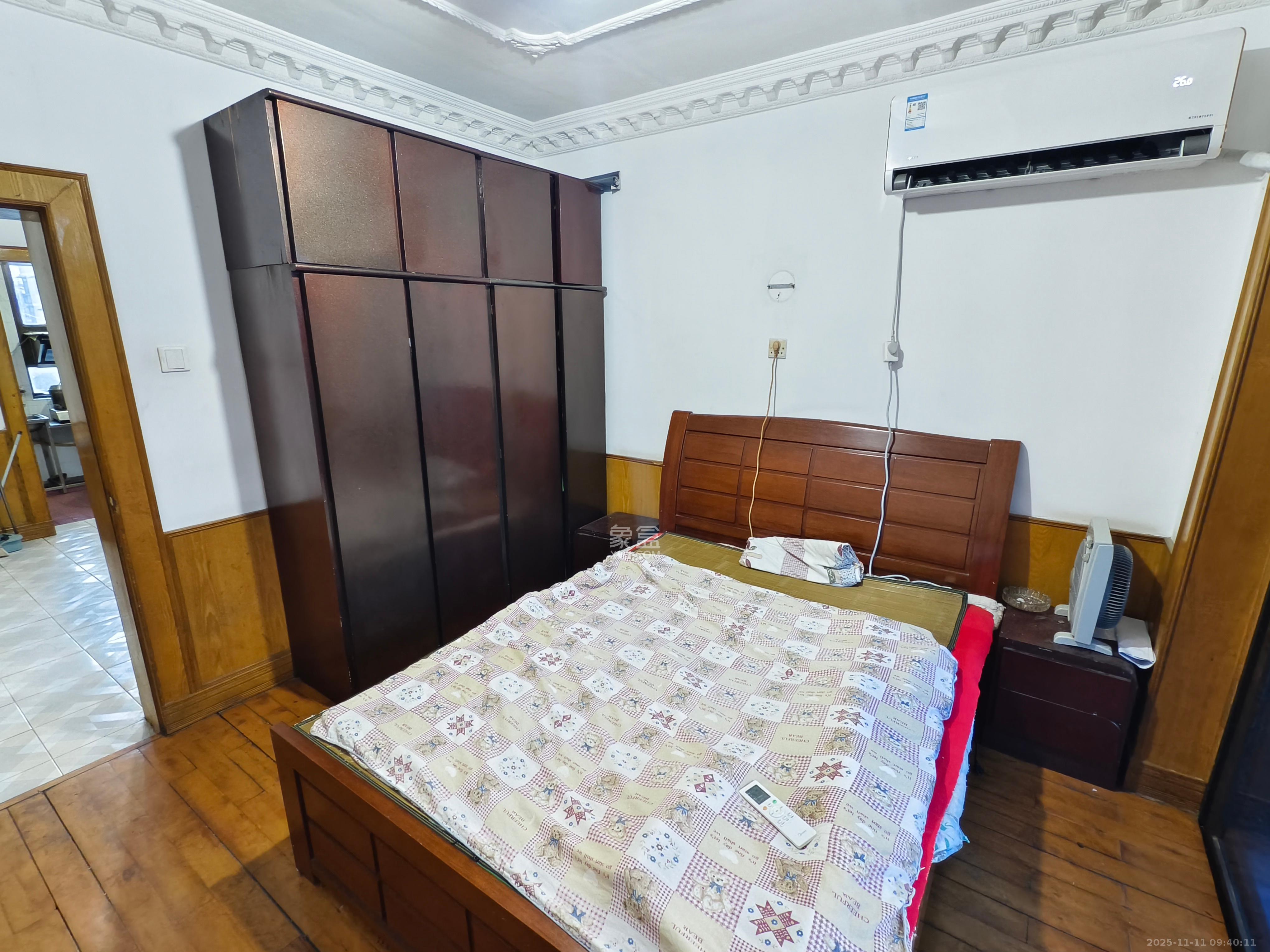 国庆新村 2室1厅1卫 1400.0元/月 国庆新村 2室1厅1卫 1400.0元/月室内图