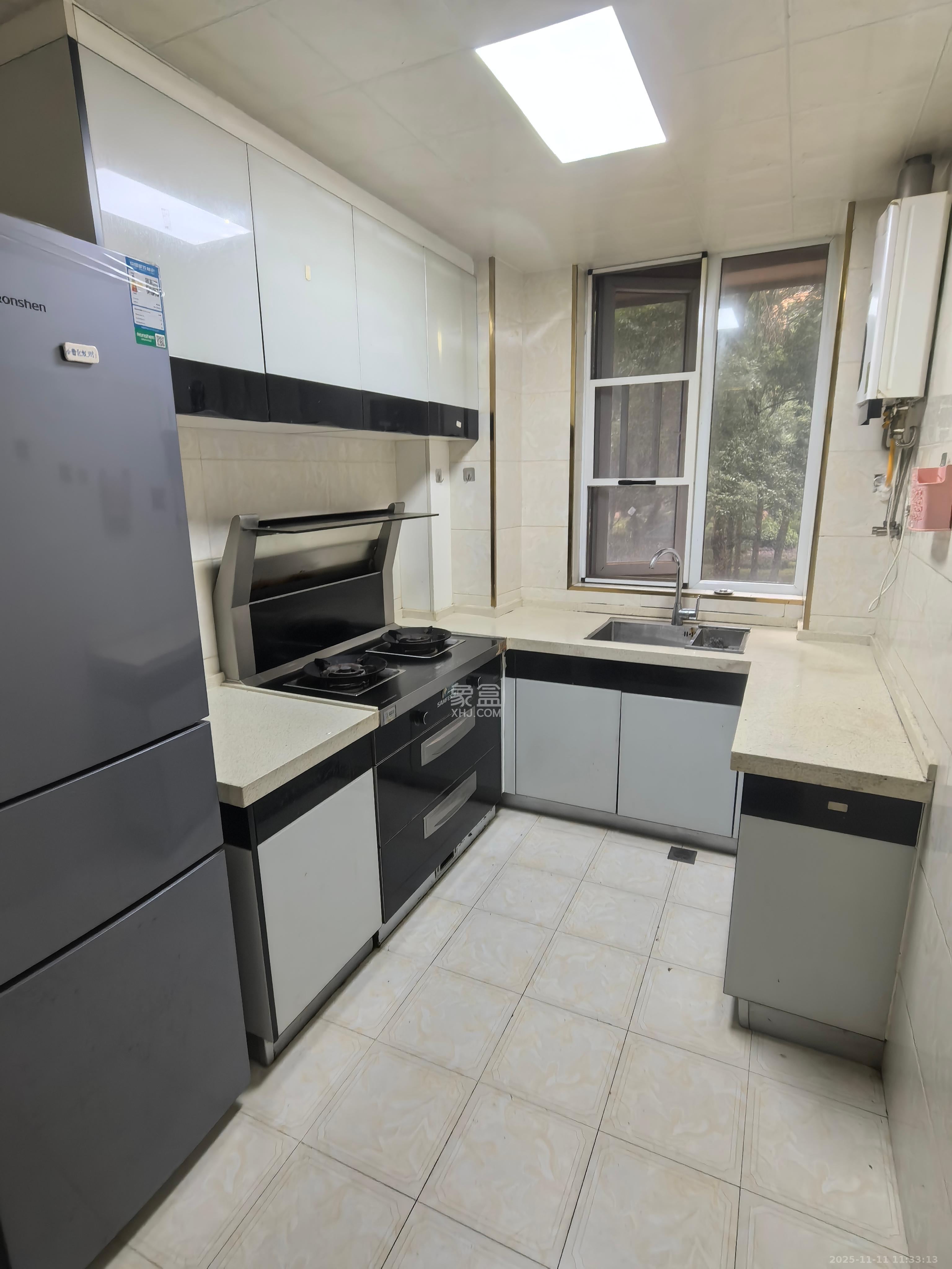 丽发新城  1室0厅0卫    2000.0元/月室内图