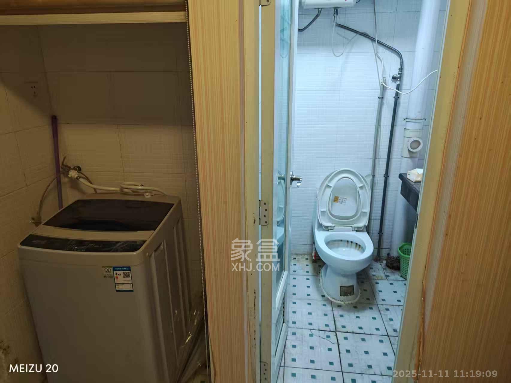 泰时三湘金地  1室1厅1卫    900.0元/月室内图