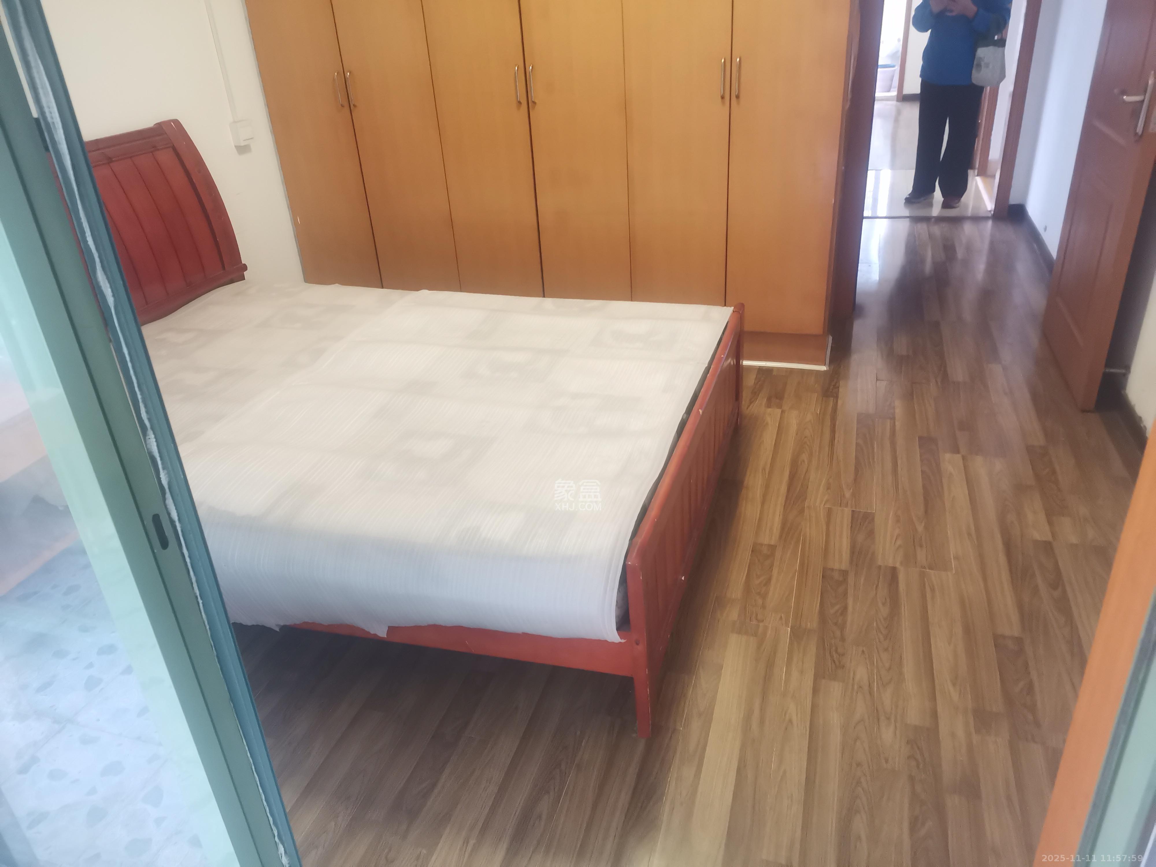 芙蓉苑  1室2厅2卫    2000.0元/月室内图