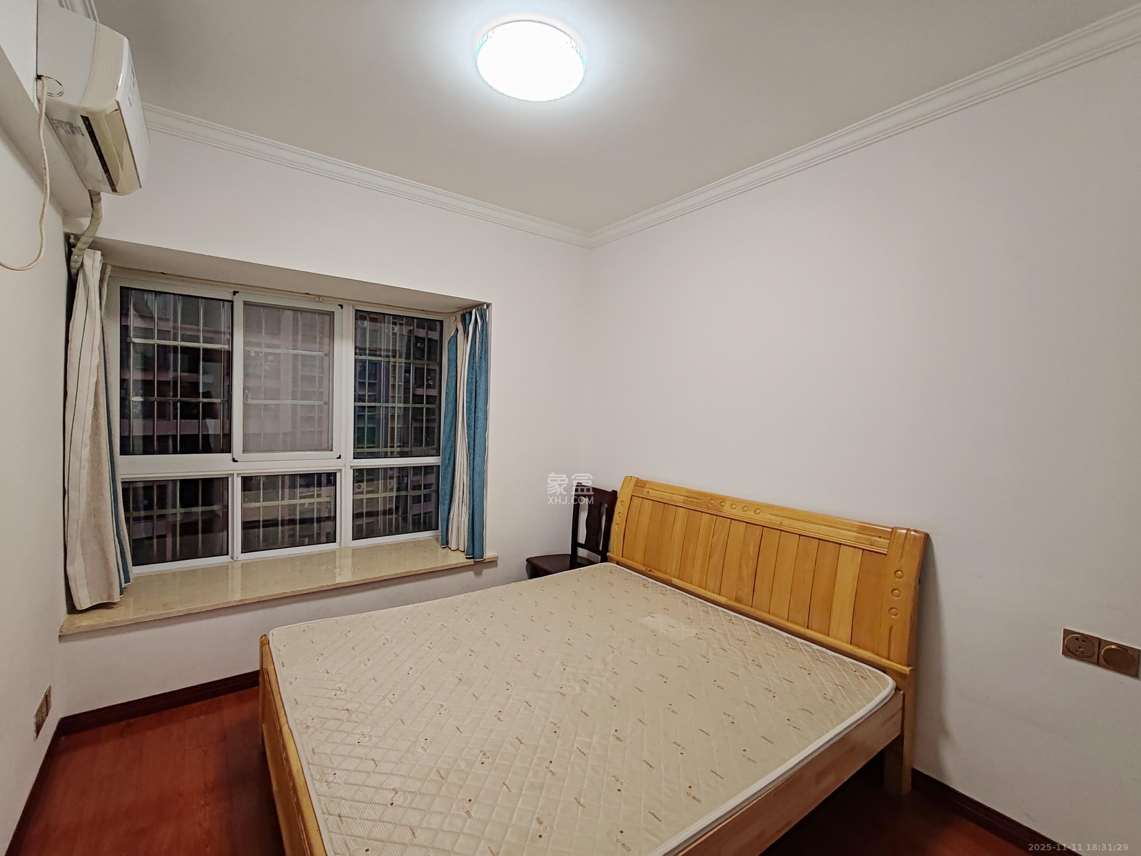 家兴苑  3室2厅2卫    2300.0元/月室内图