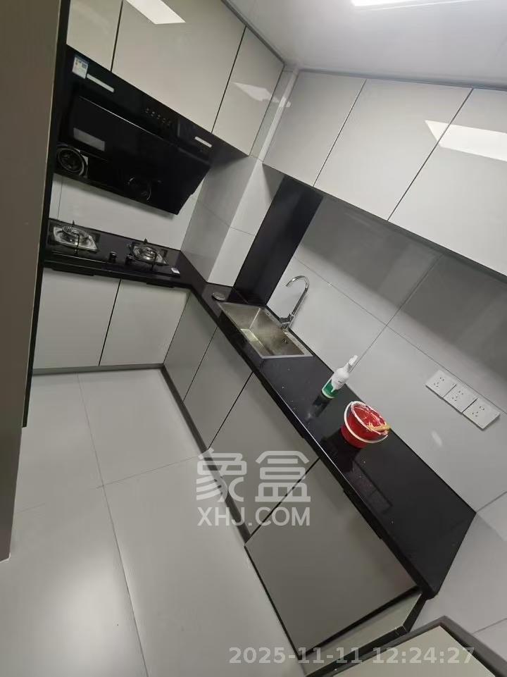 新城悦隽公园  2室1厅1卫    2000.0元/月室内图