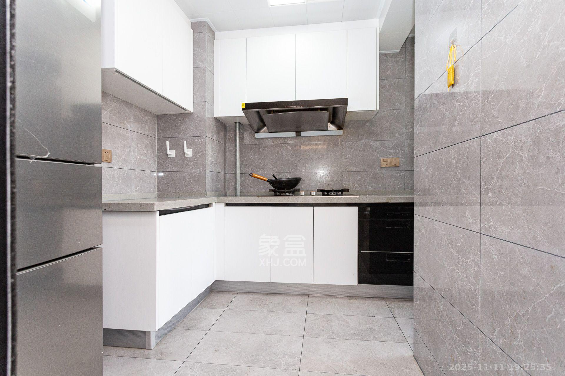 润和滨江府  3室2厅1卫    2600.0元/月室内图