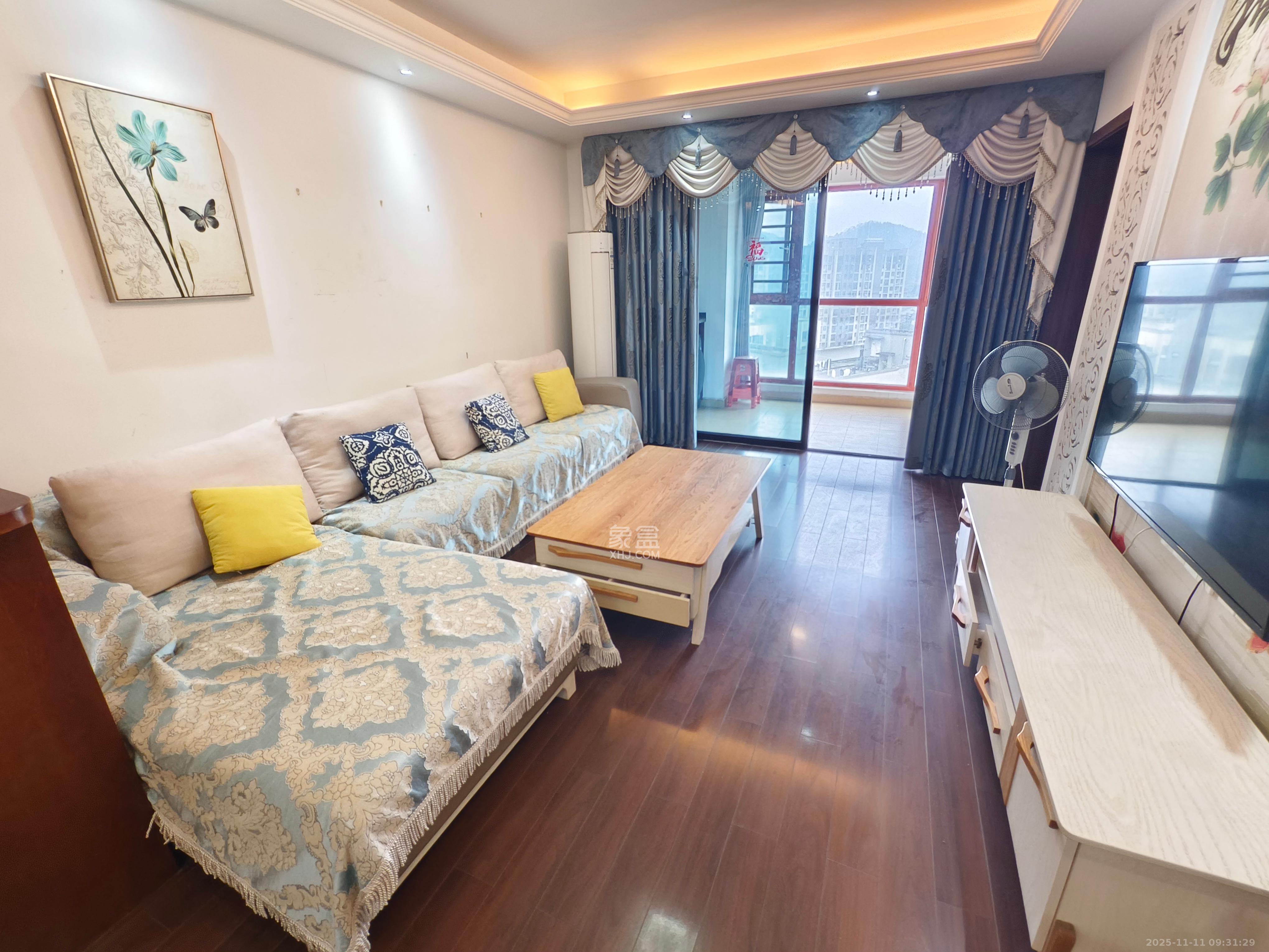 万科里梅溪郡  3室2厅1卫    2900.0元/月室内图