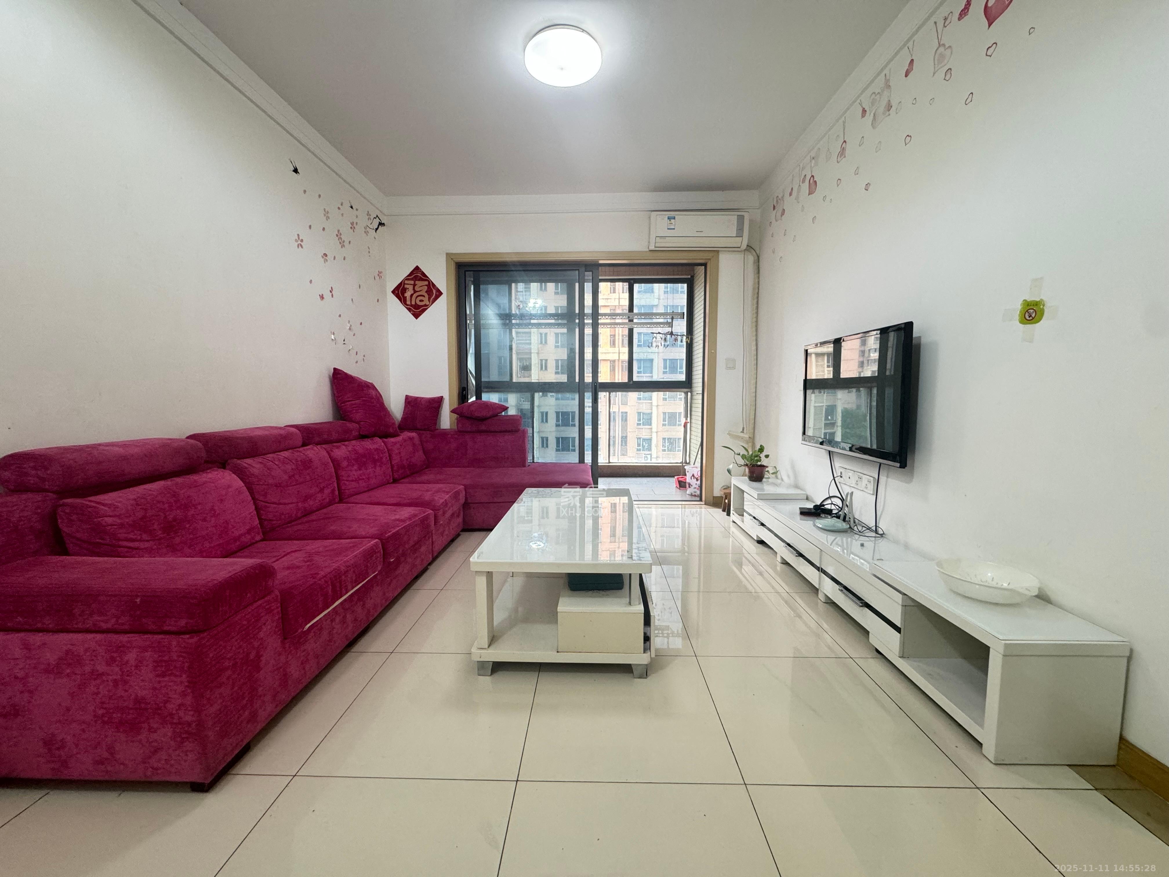 珠江花城三期锦鲤  2室2厅1卫    2000.0元/月室内图1