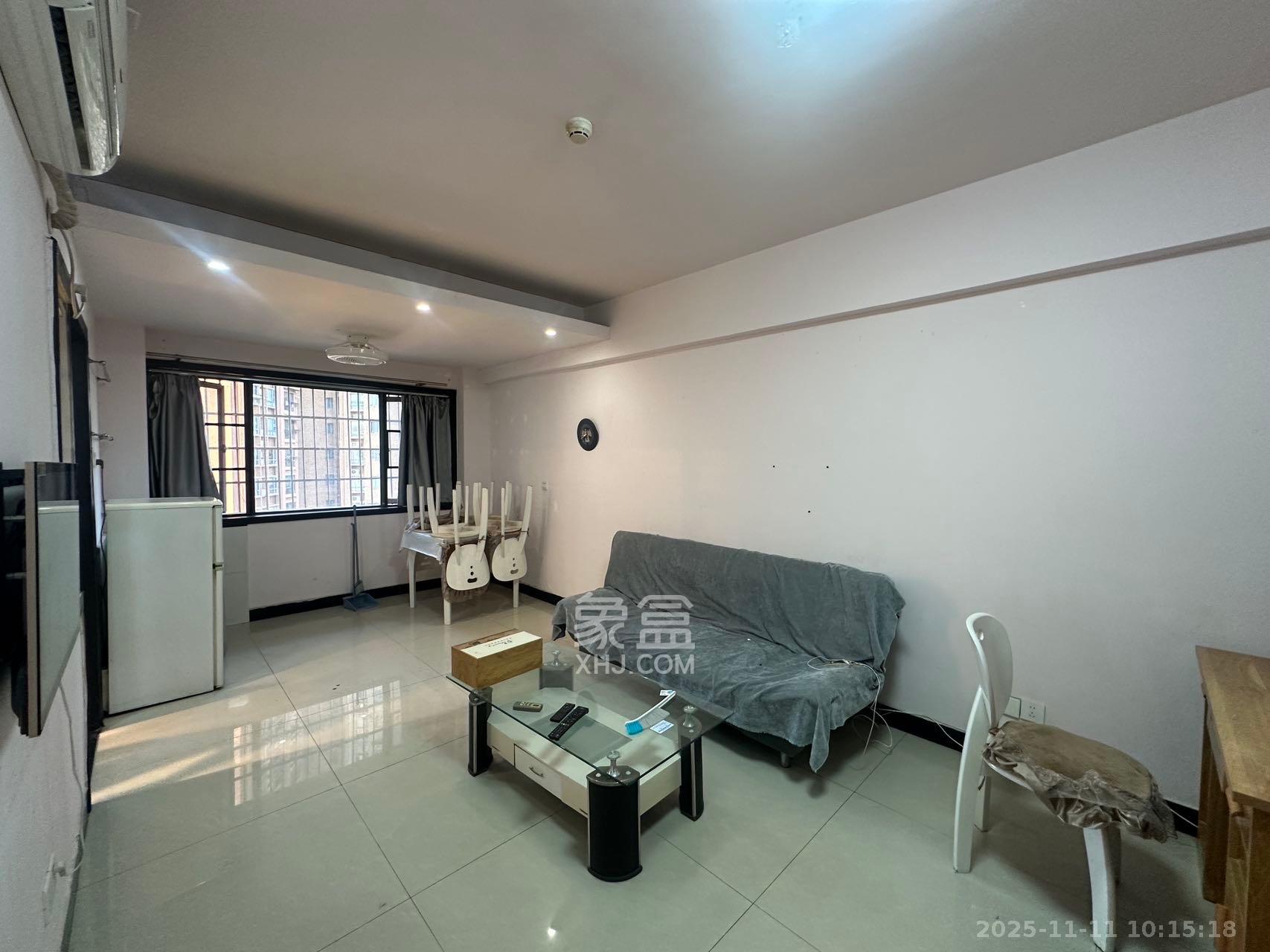 上海城小区  1室1厅1卫    1400.0元/月室内图