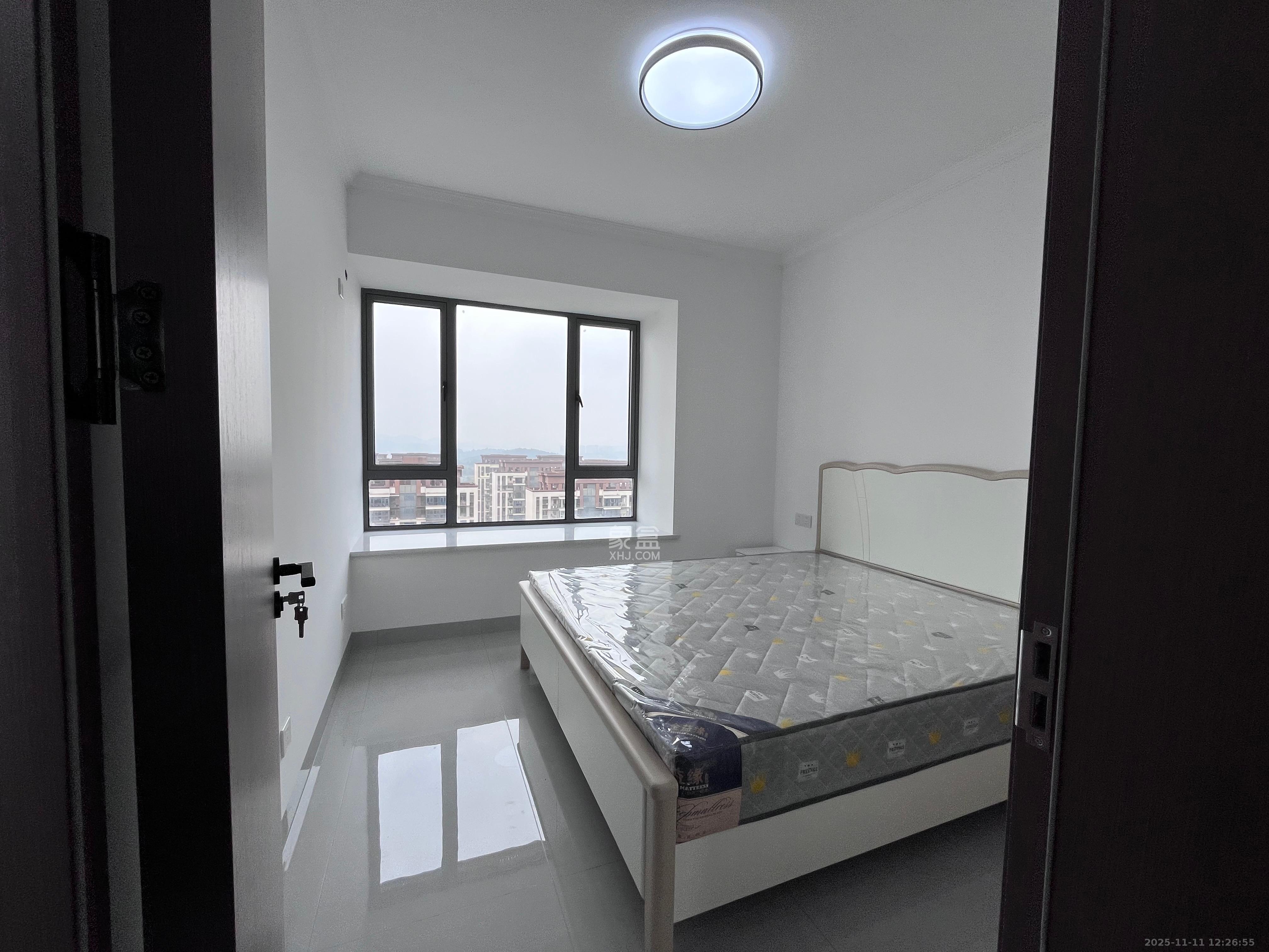 桥头家园二期（桥头家苑二期）  3室2厅1卫    2200.0元/月室内图