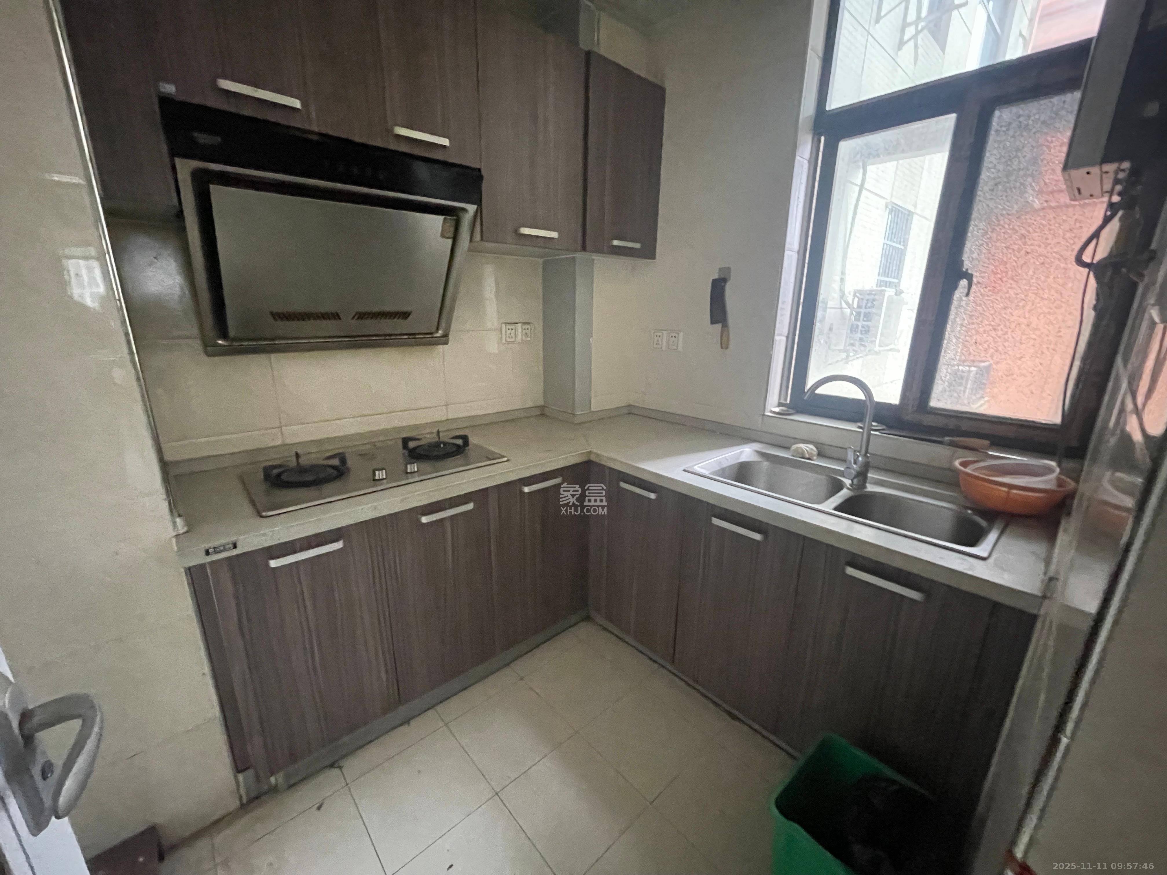 华侨假日中心(晟华苑) 2室2厅1卫 2000.0元/月 华侨假日中心(晟华苑) 2室2厅1卫 2000.0元/月室内图