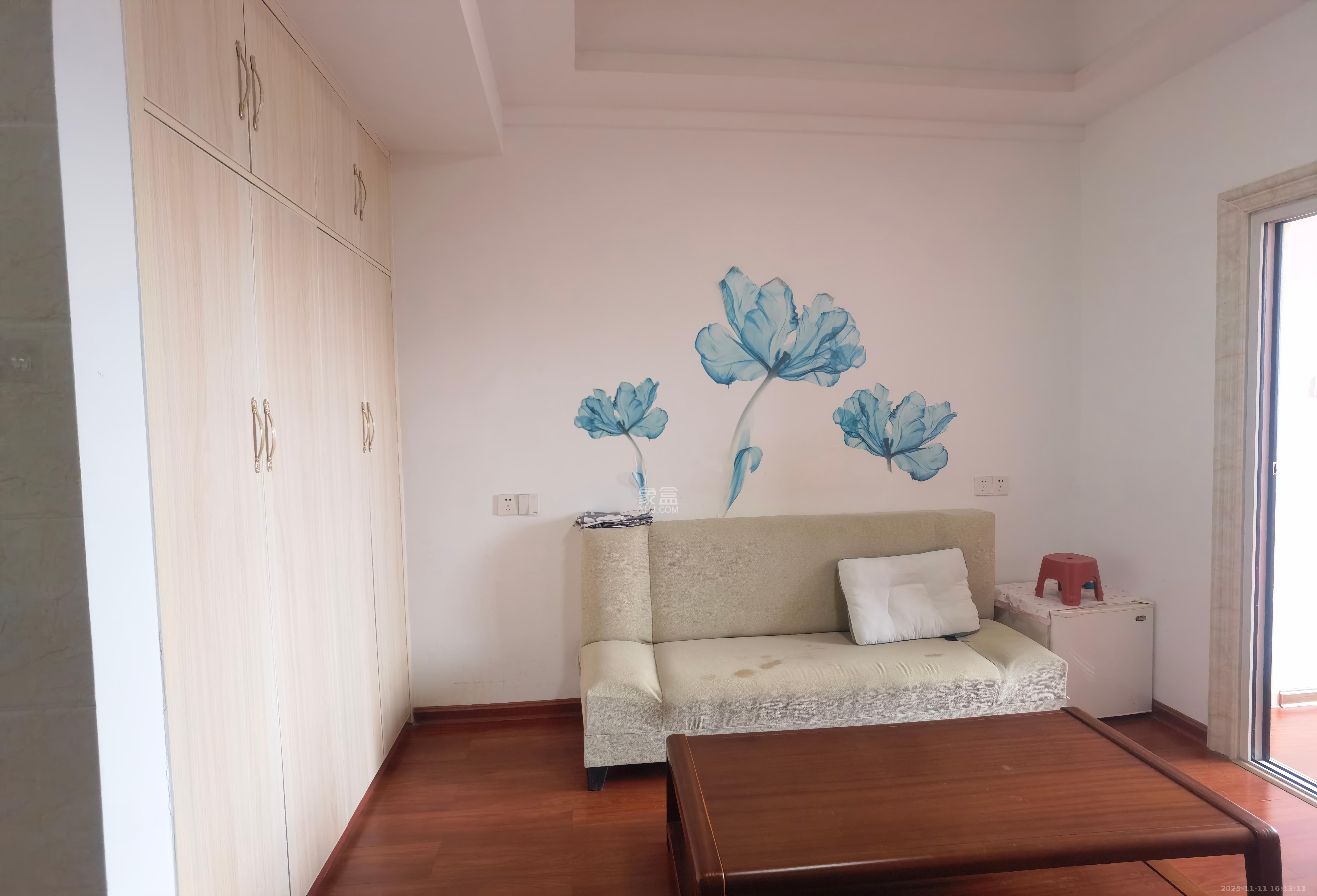 明大佳园  1室1厅1卫    1600.0元/月室内图