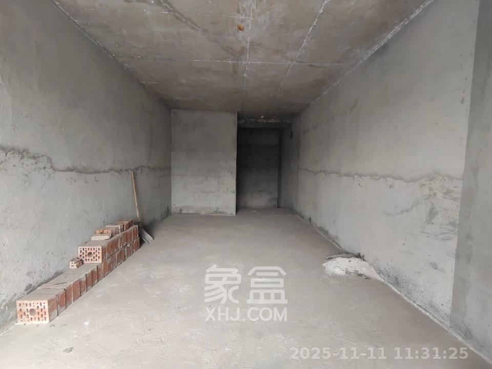 金辉优步星樾  4室2厅2卫    1200.0元/月室内图