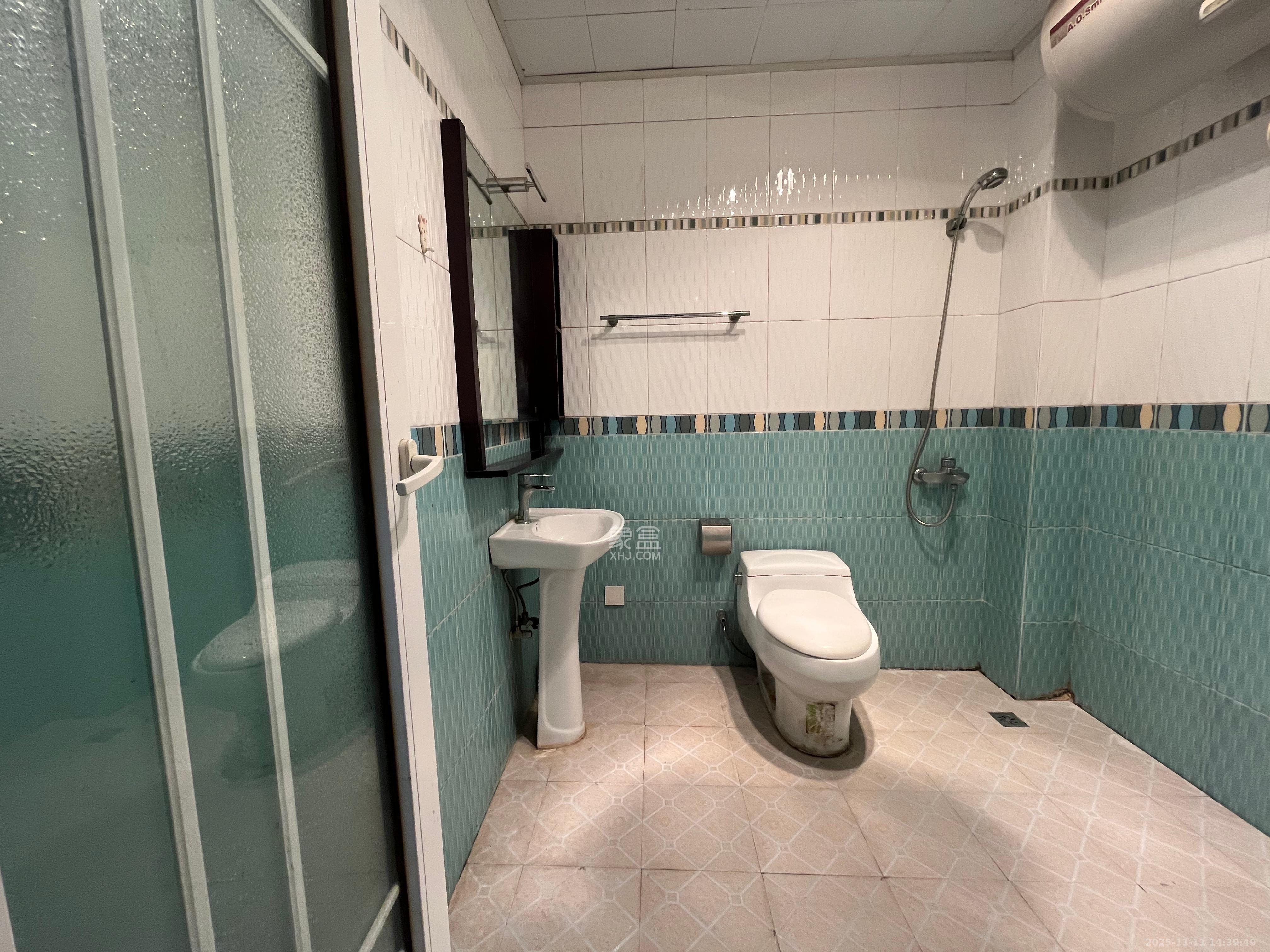 长沙市邮政宿舍（古汉邮局宿舍）  4室2厅2卫    2700.0元/月室内图