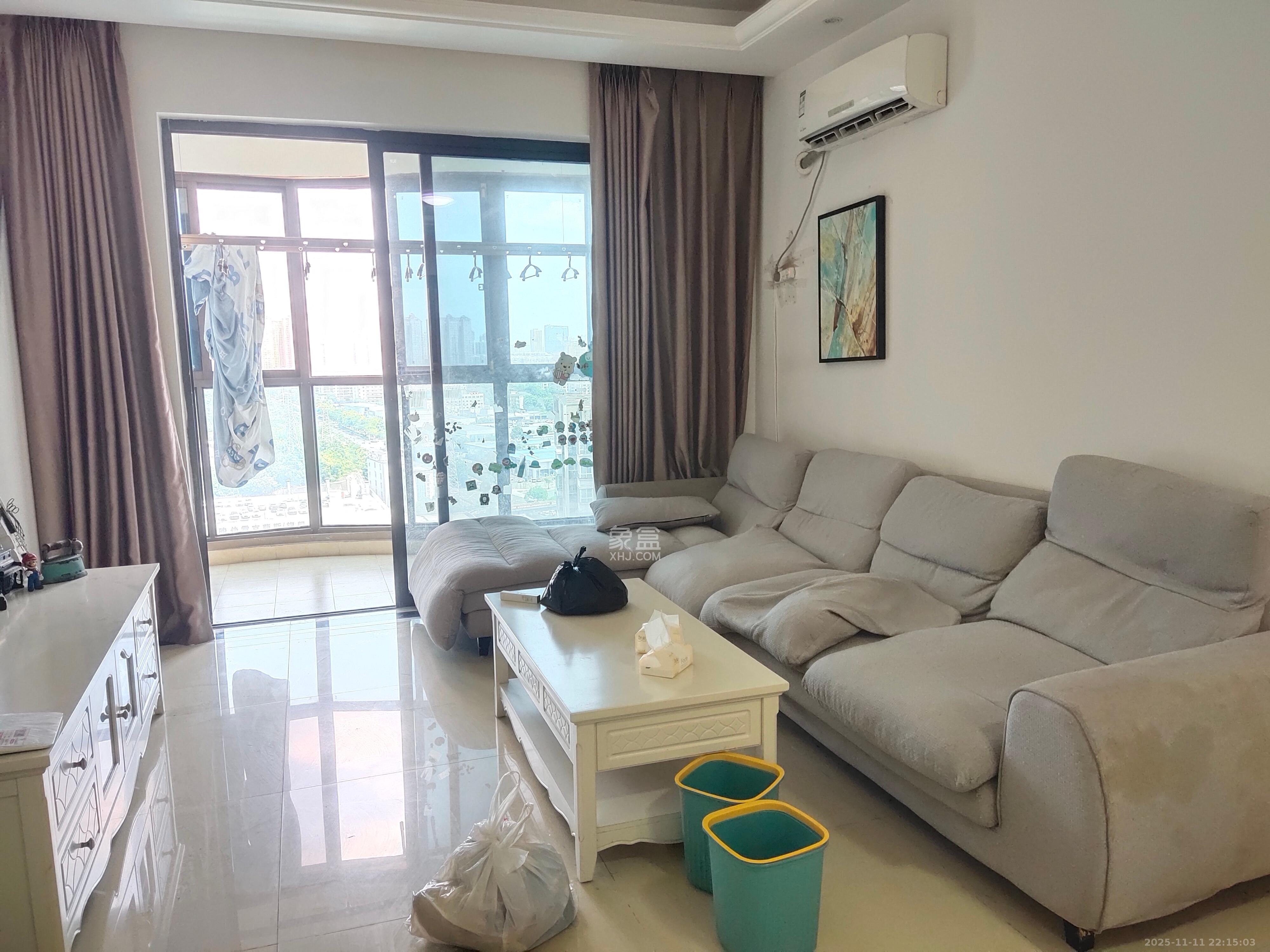 旺德府恺悦国际  3室2厅2卫    2400.0元/月室内图