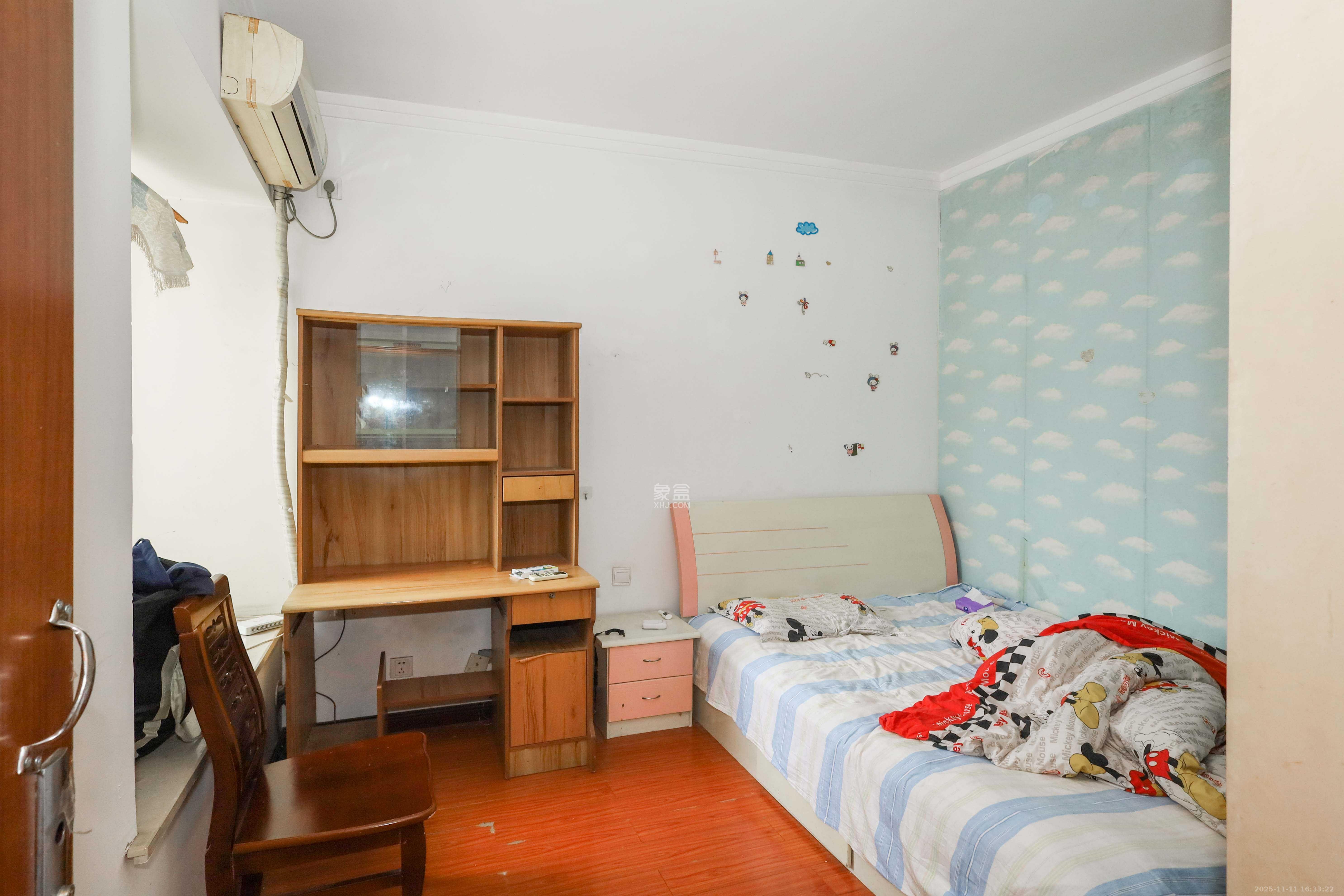 麓山润城  2室2厅1卫    2000.0元/月室内图