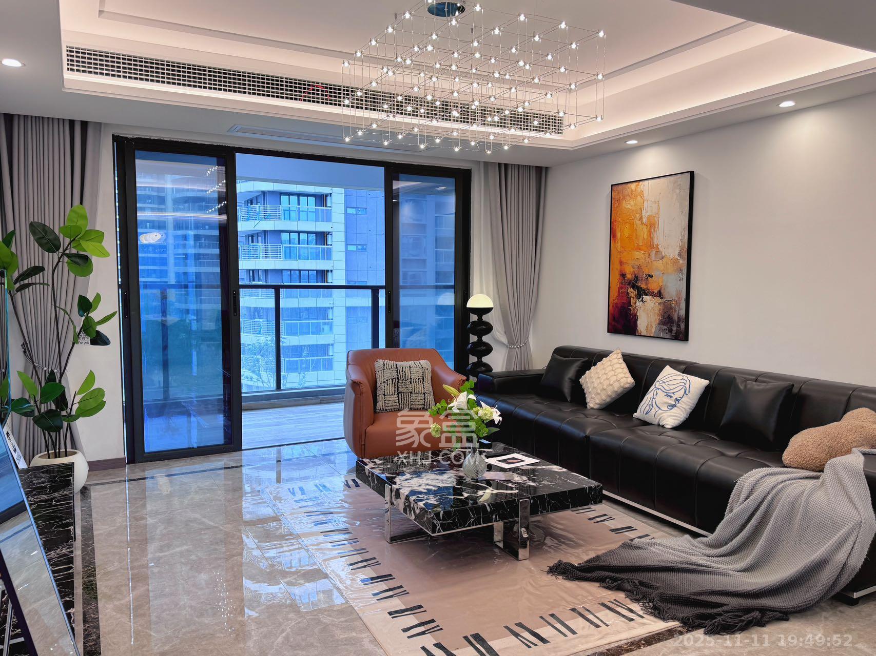 绿地V岛  4室2厅2卫    4600.0元/月室内图