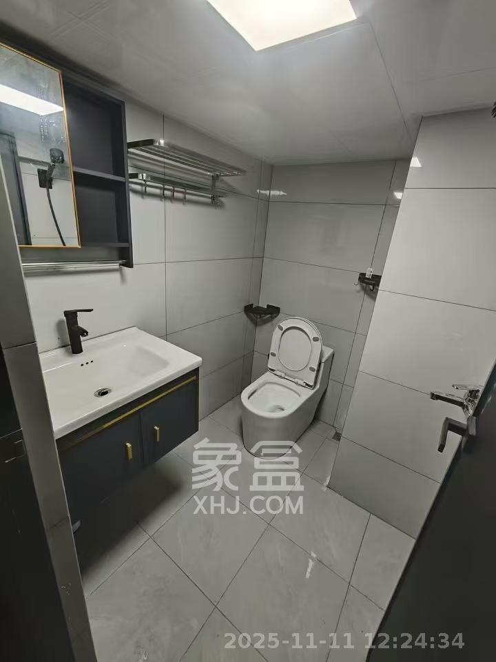 新城悦隽公园 2室1厅1卫 2000.0元/月 新城悦隽公园 2室1厅1卫 2000.0元/月室内图