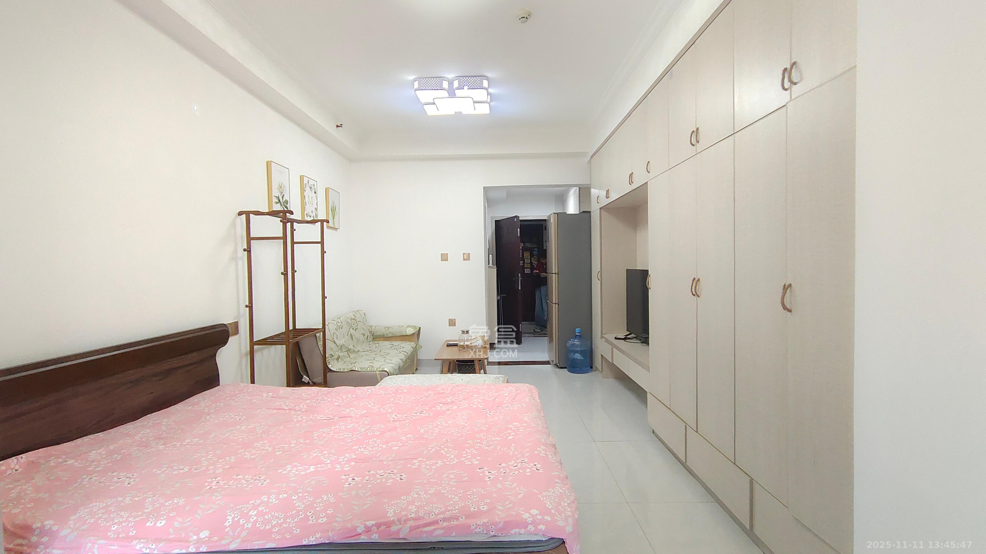 海德公园  1室1厅1卫    1300.0元/月室内图