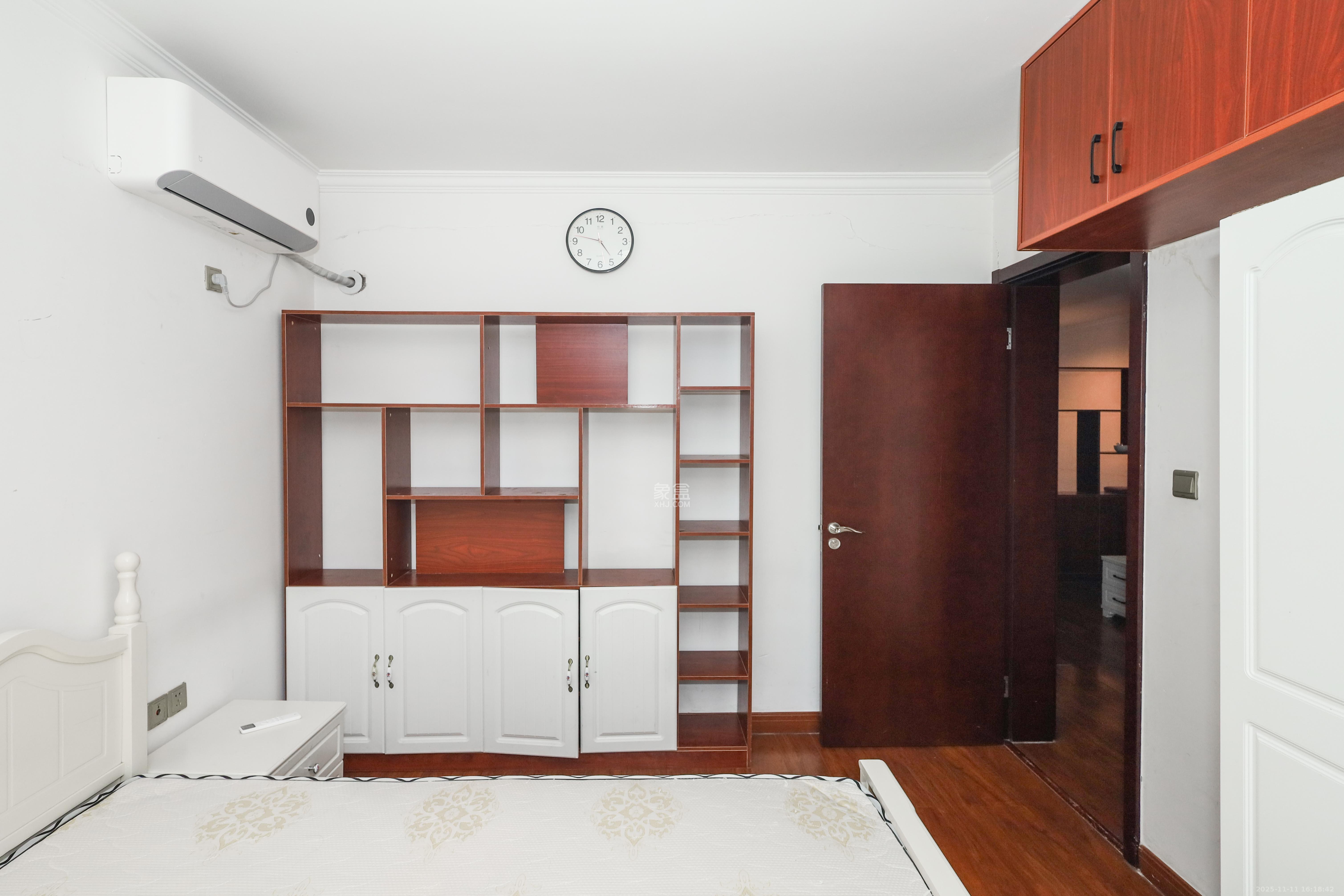 好莱城（弘德西街）  2室2厅1卫    60.8万卧室