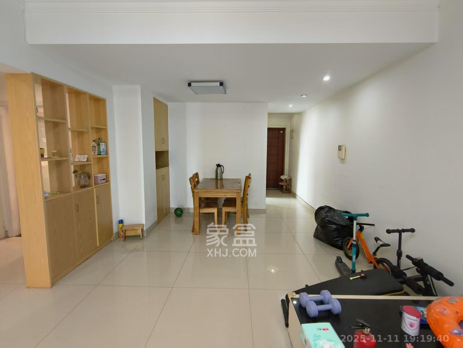 华润凤凰城二期 3室2厅1卫 1800.0元/月 华润凤凰城二期 3室2厅1卫 1800.0元/月室内图