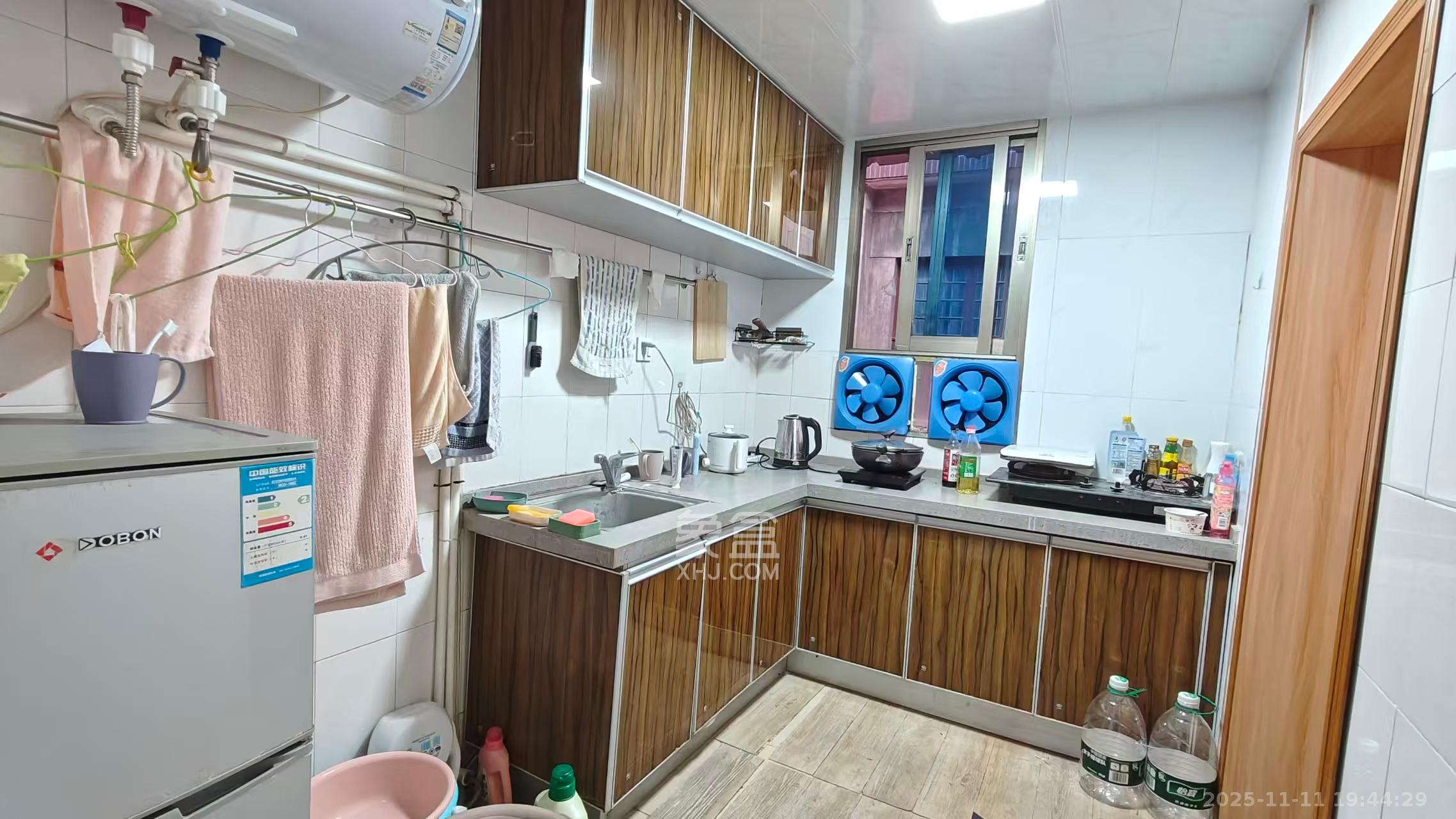 登隆街散盘  2室1厅1卫    1800.0元/月室内图