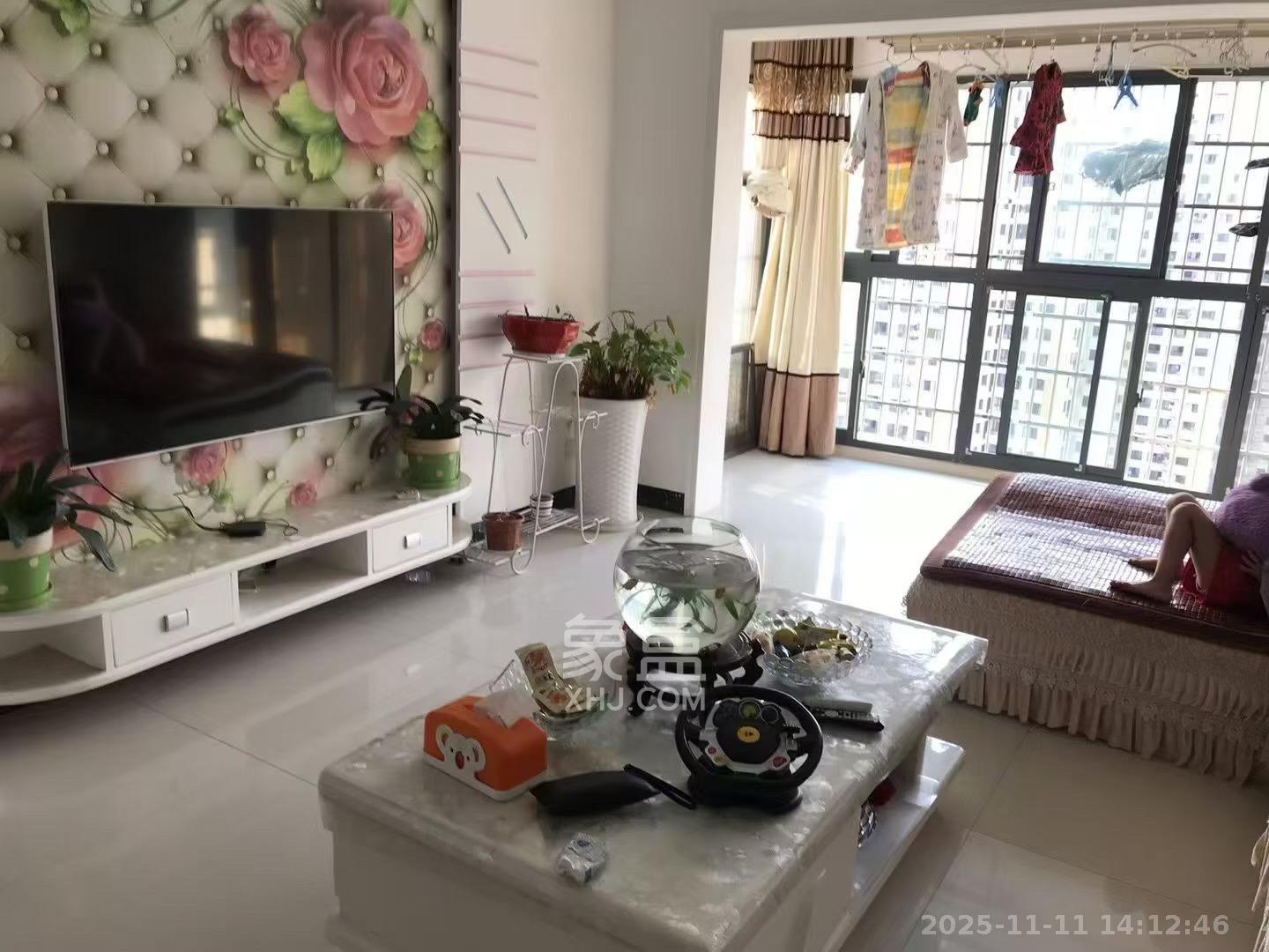 家和苑（原梅溪湖保障性住房一期）  1室2厅1卫    2800.0元/月