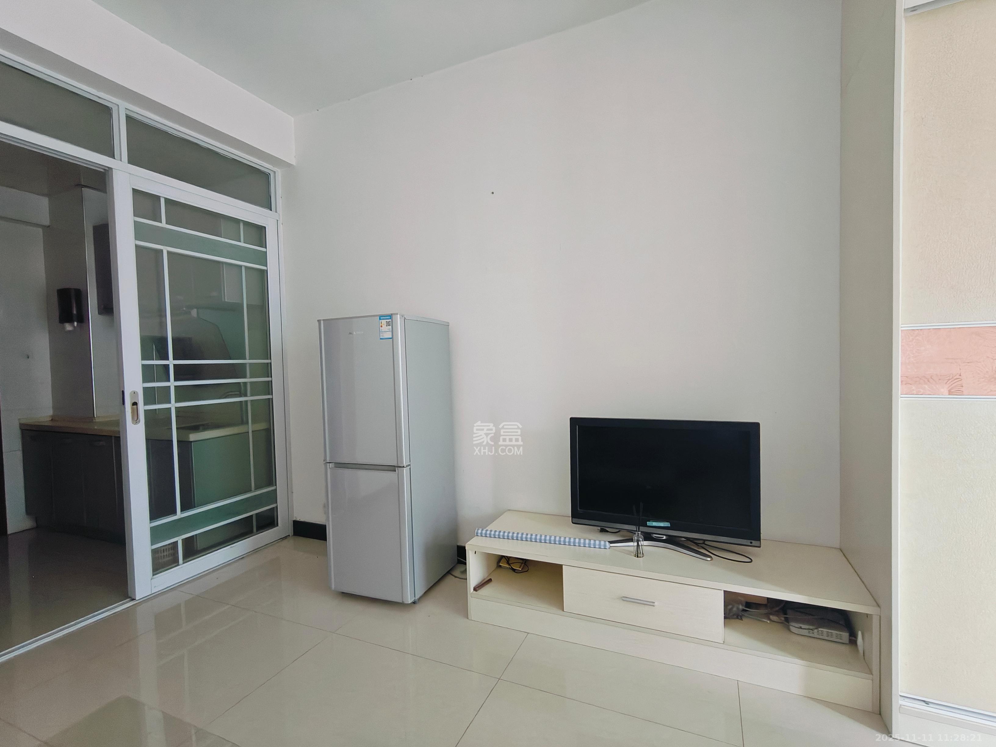 长城华都 1室1厅1卫 1500.0元/月 长城华都 1室1厅1卫 1500.0元/月室内图