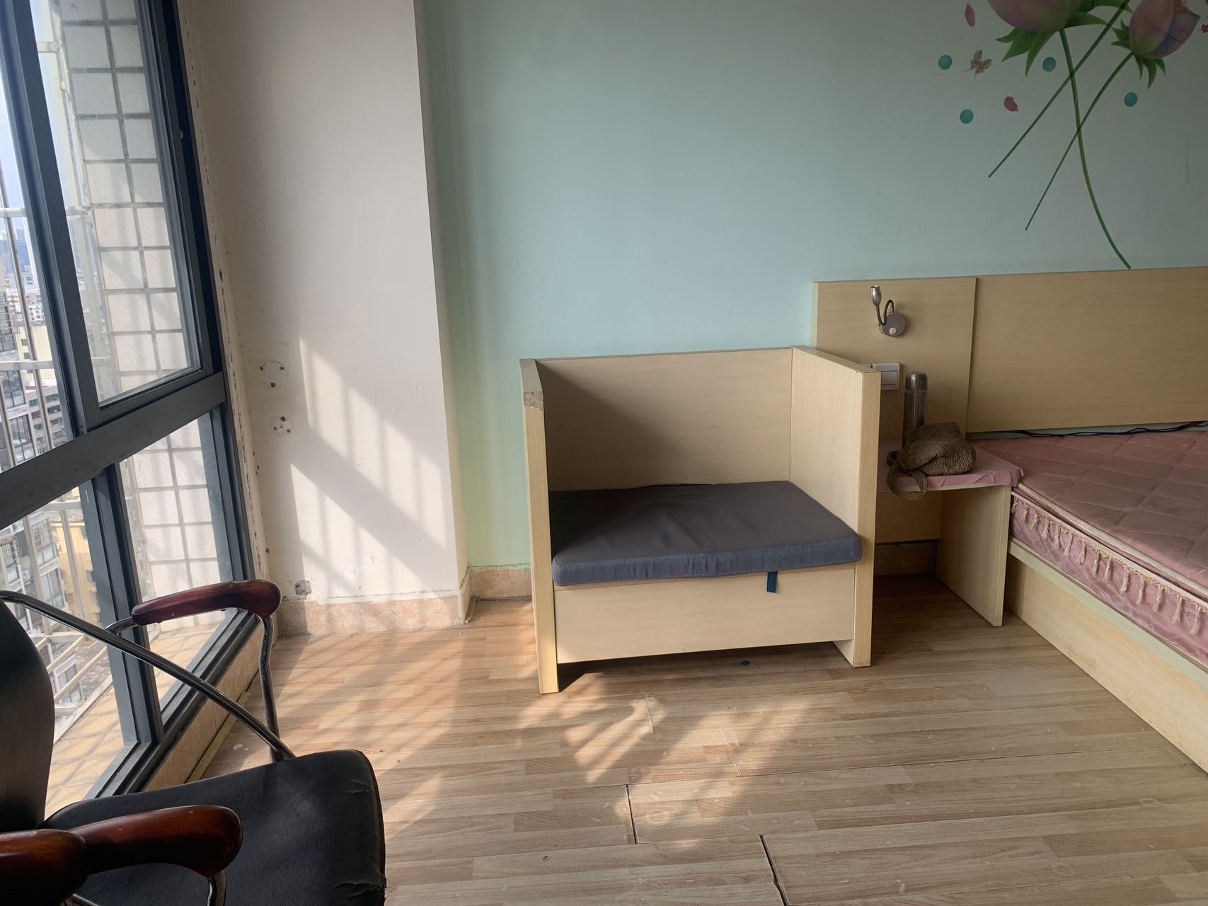 香港城  1室1厅1卫    35.0万客厅