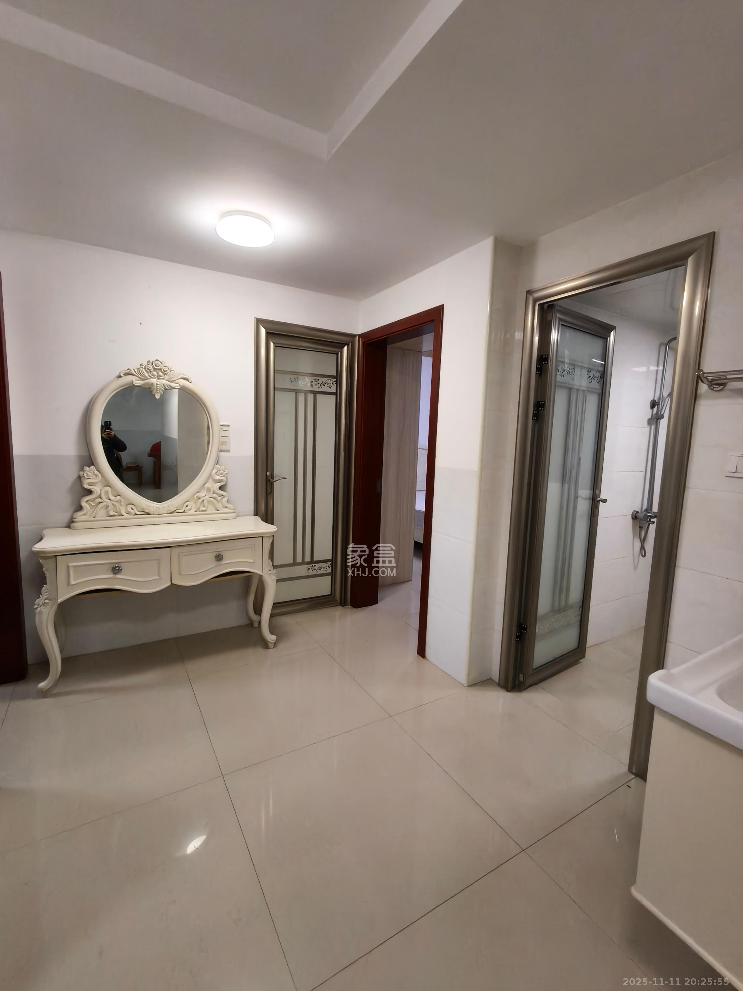 星城新宇黎锦苑  3室2厅2卫    1900.0元/月室内图