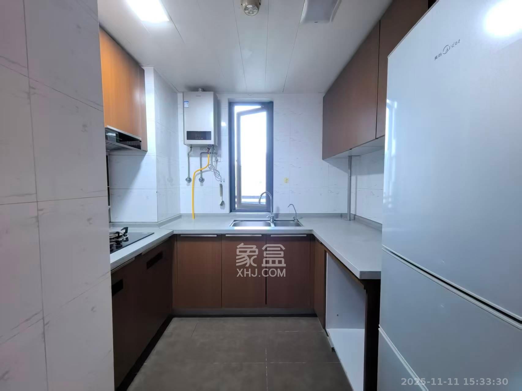 万科城 2室2厅1卫 2200.0元/月 万科城 2室2厅1卫 2200.0元/月室内图