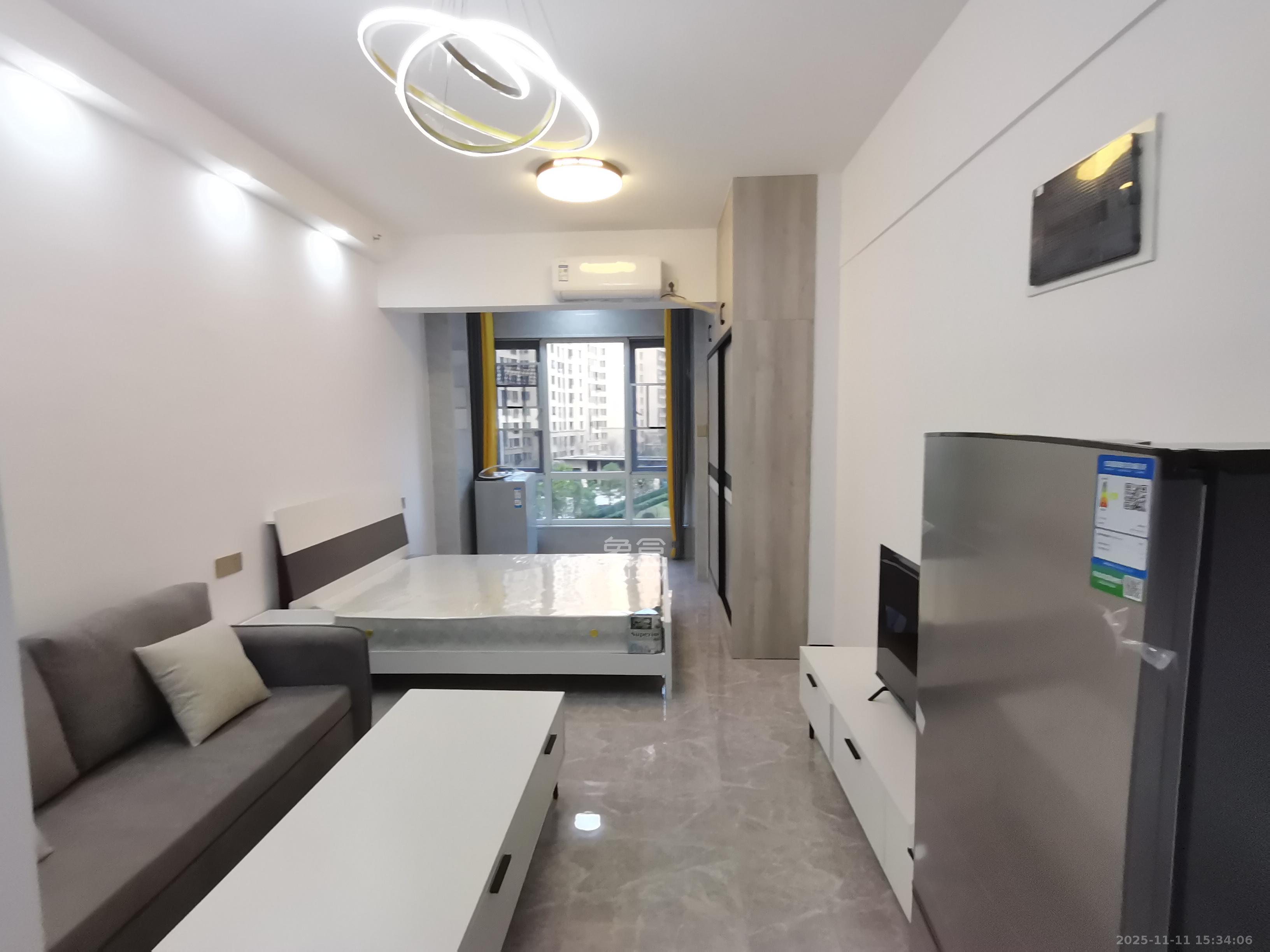 金地铂悦  1室1厅1卫    1200.0元/月