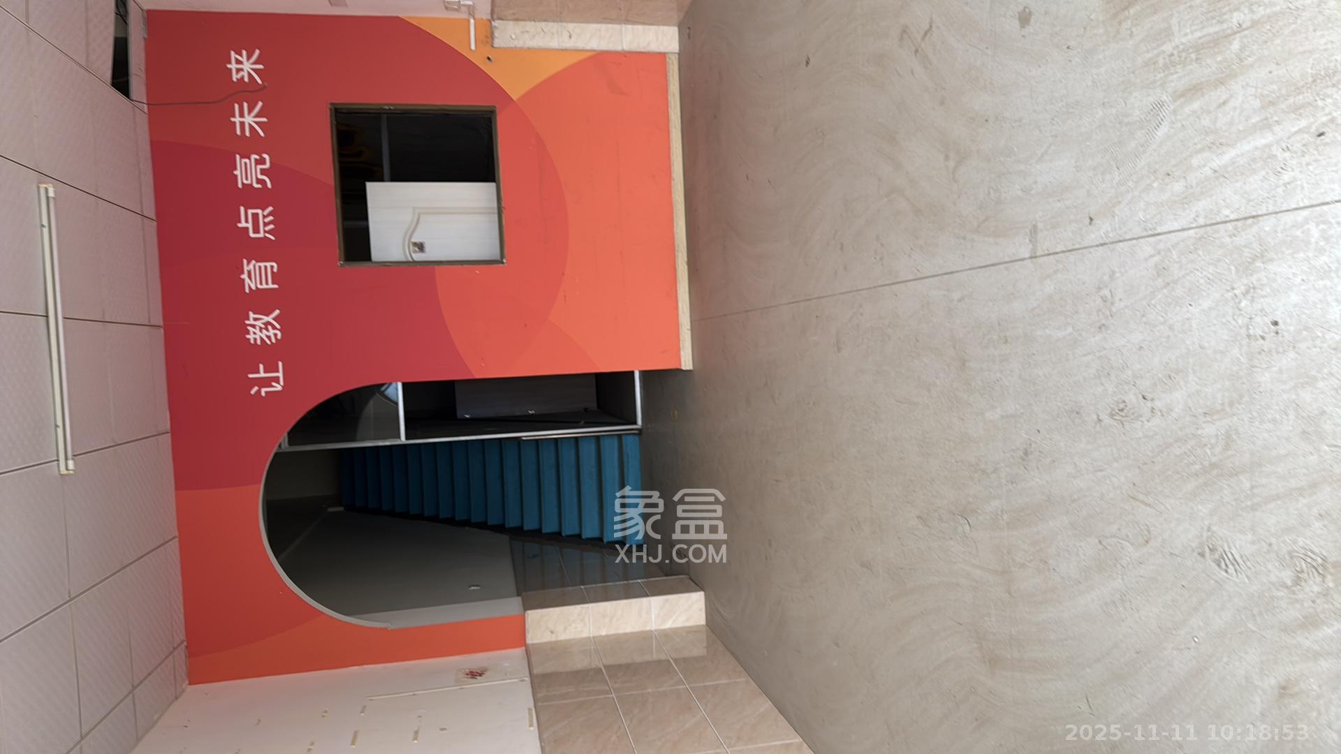 新雅黄金苑   119.0㎡      2168.0元/月室内图